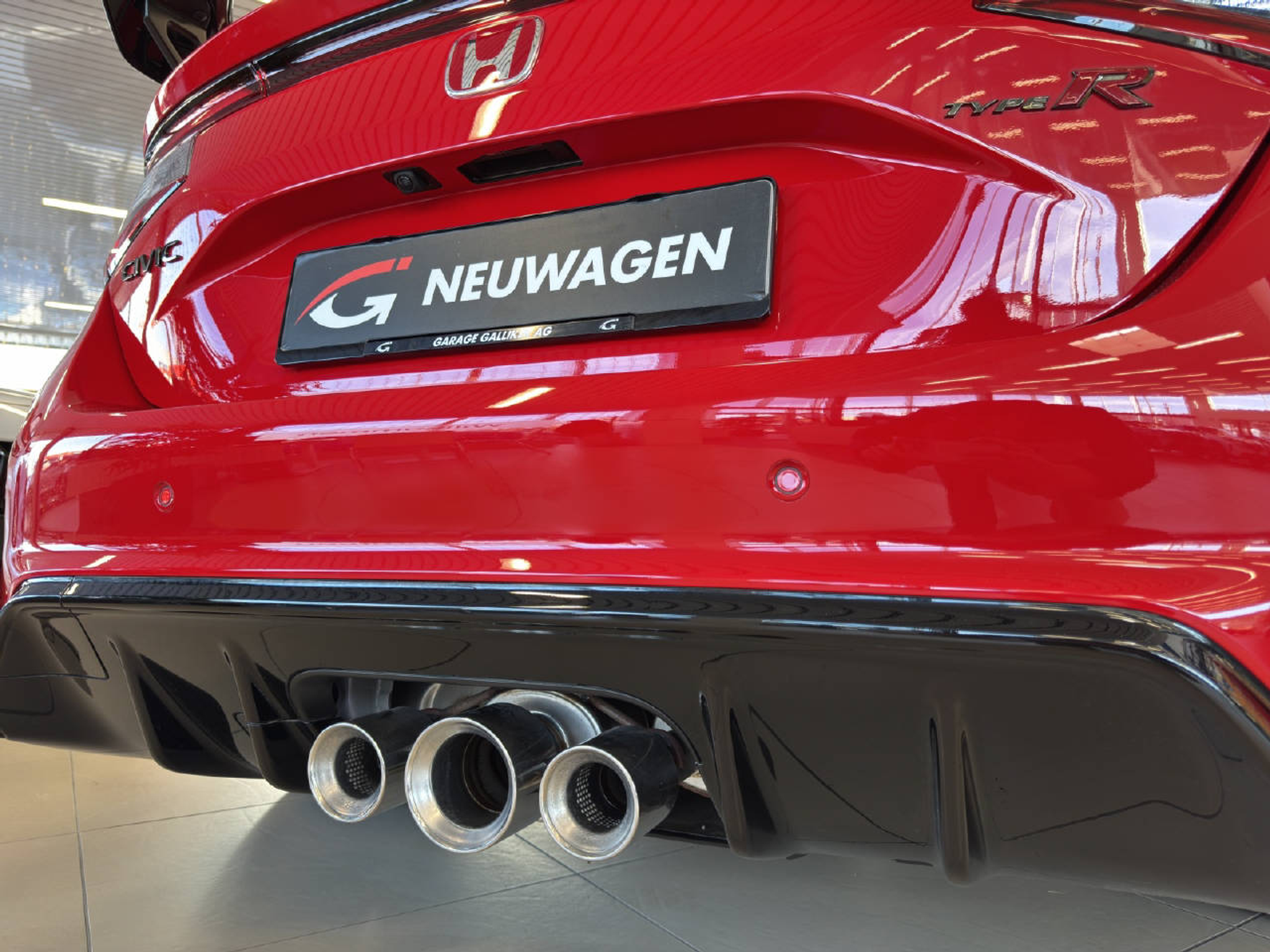 listing desktop thumbnail image 12