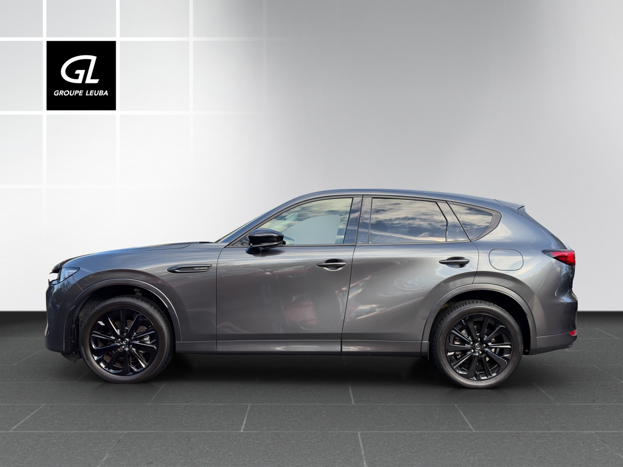 listing desktop thumbnail image 2