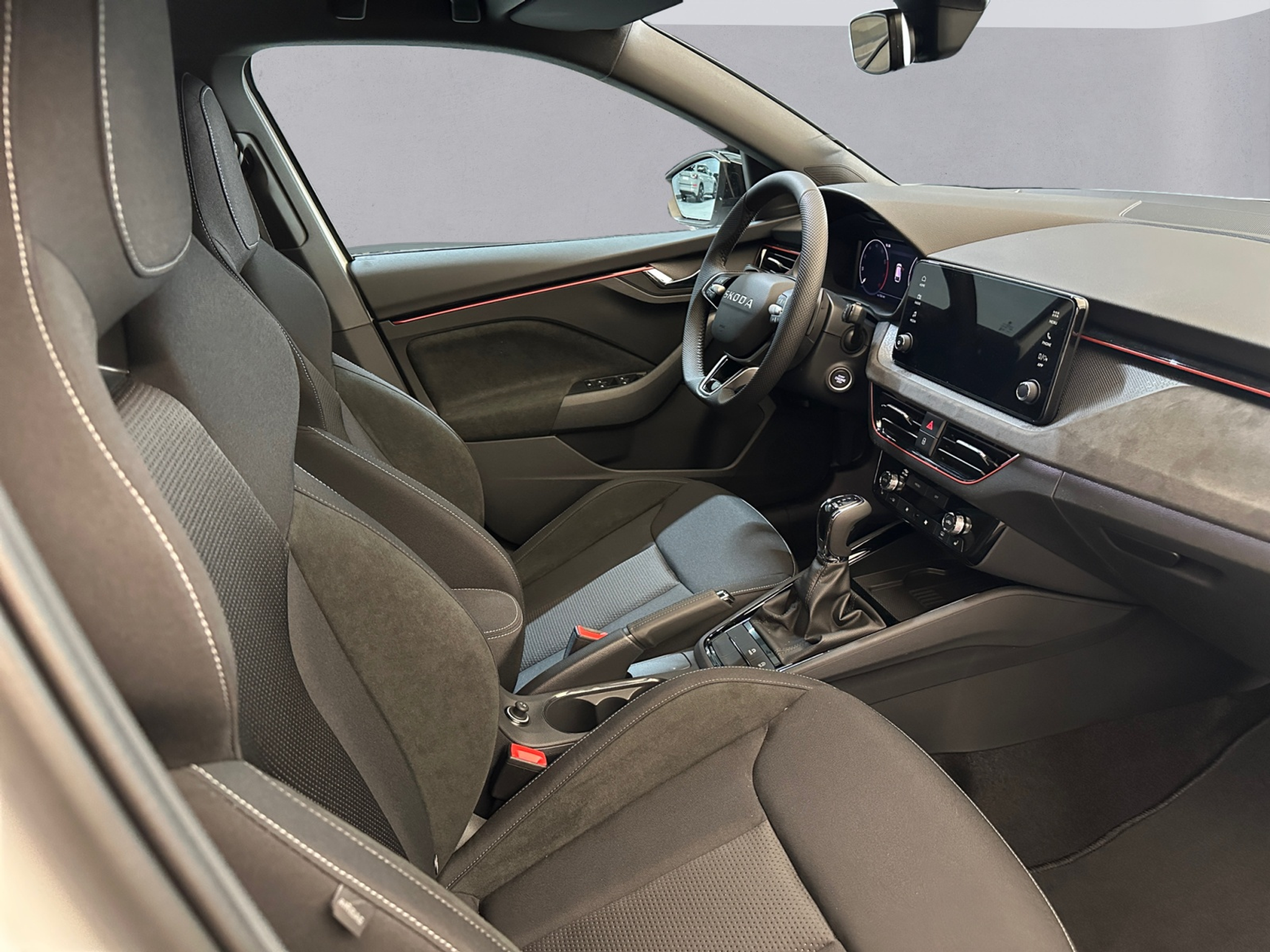 listing desktop thumbnail image 14