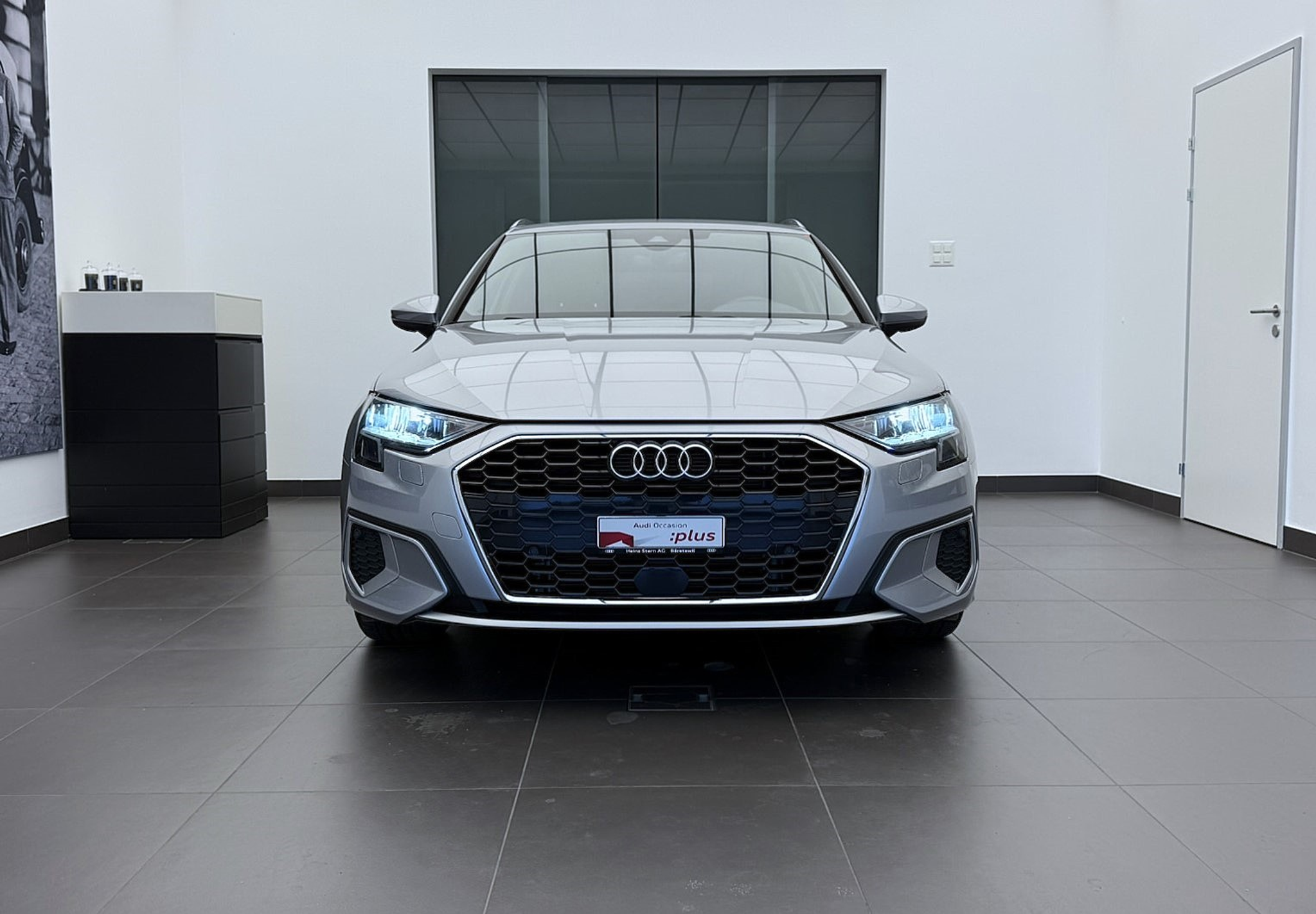 car-image-1