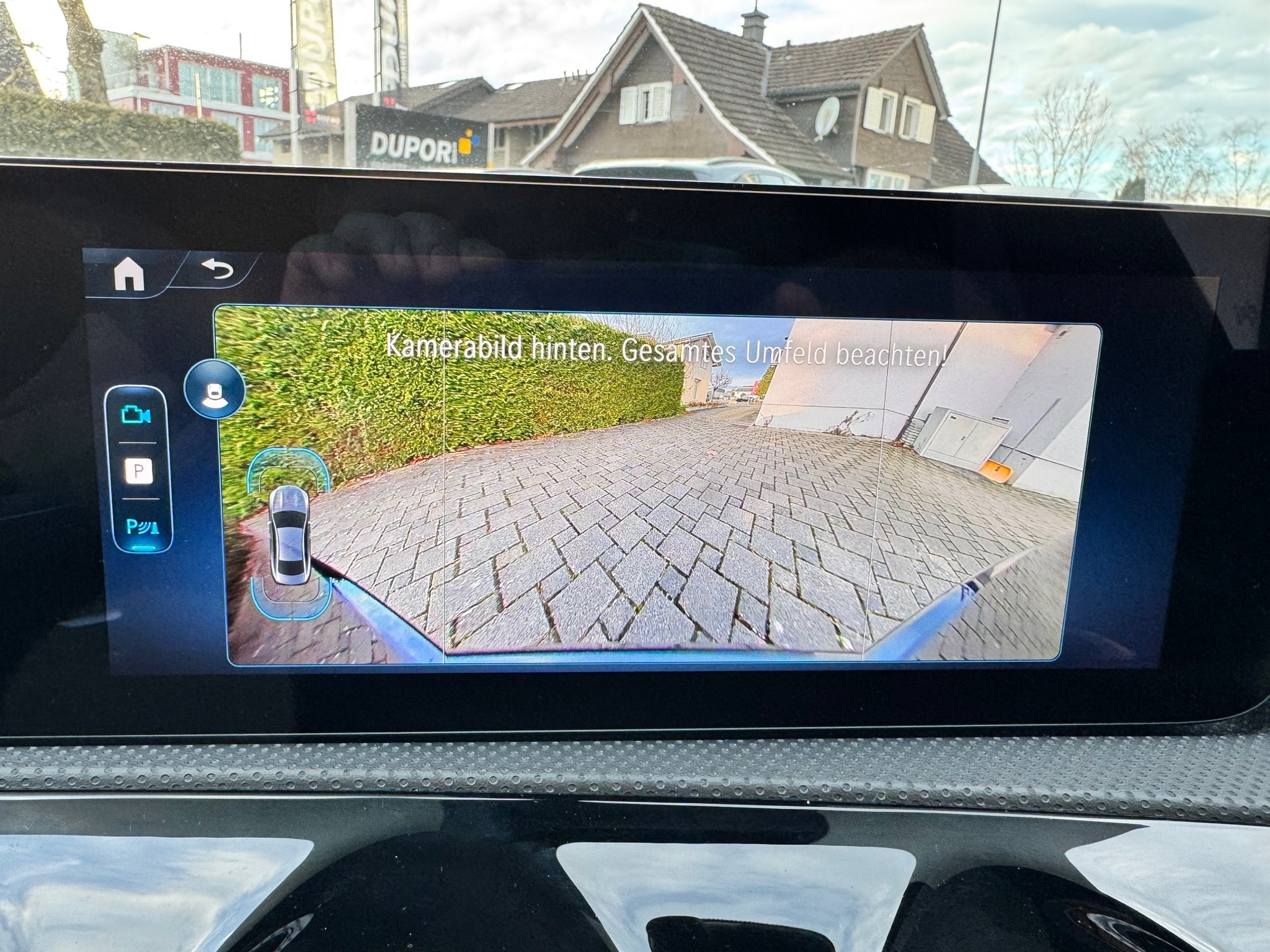 listing desktop thumbnail image 12