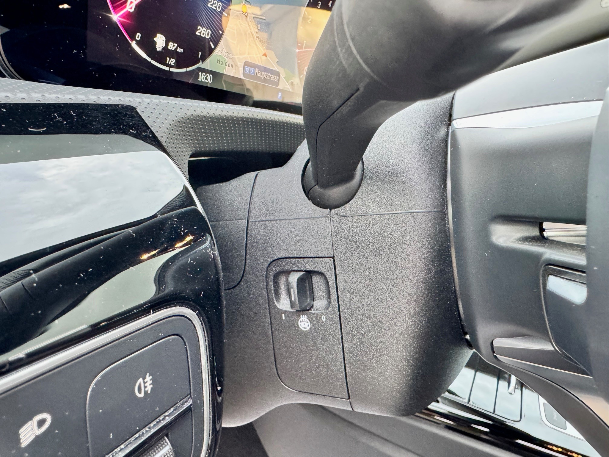 listing desktop thumbnail image 10