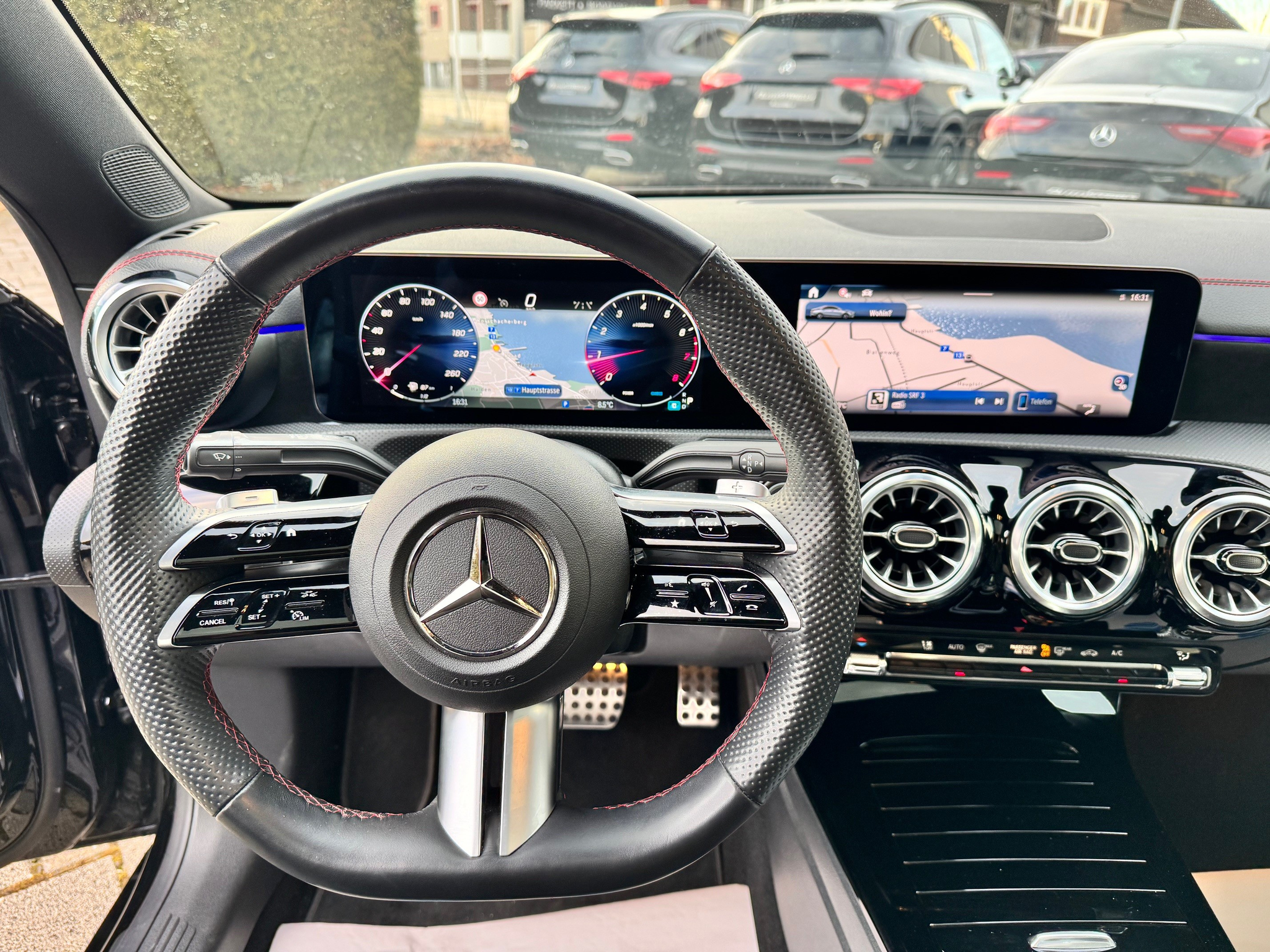 listing desktop thumbnail image 8