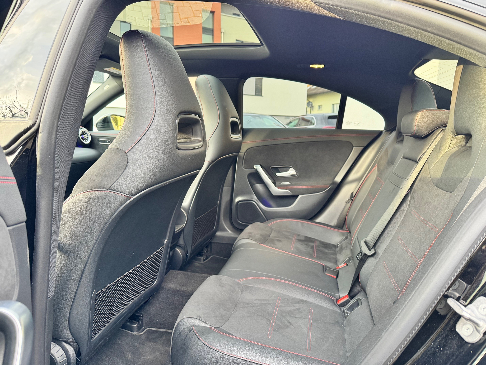 listing desktop thumbnail image 15