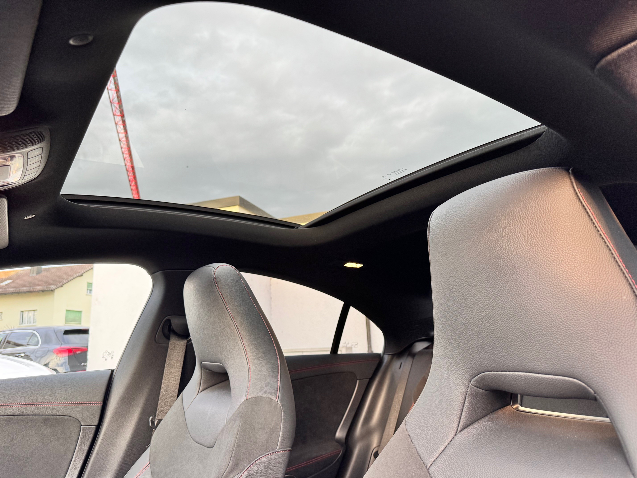 listing desktop thumbnail image 9