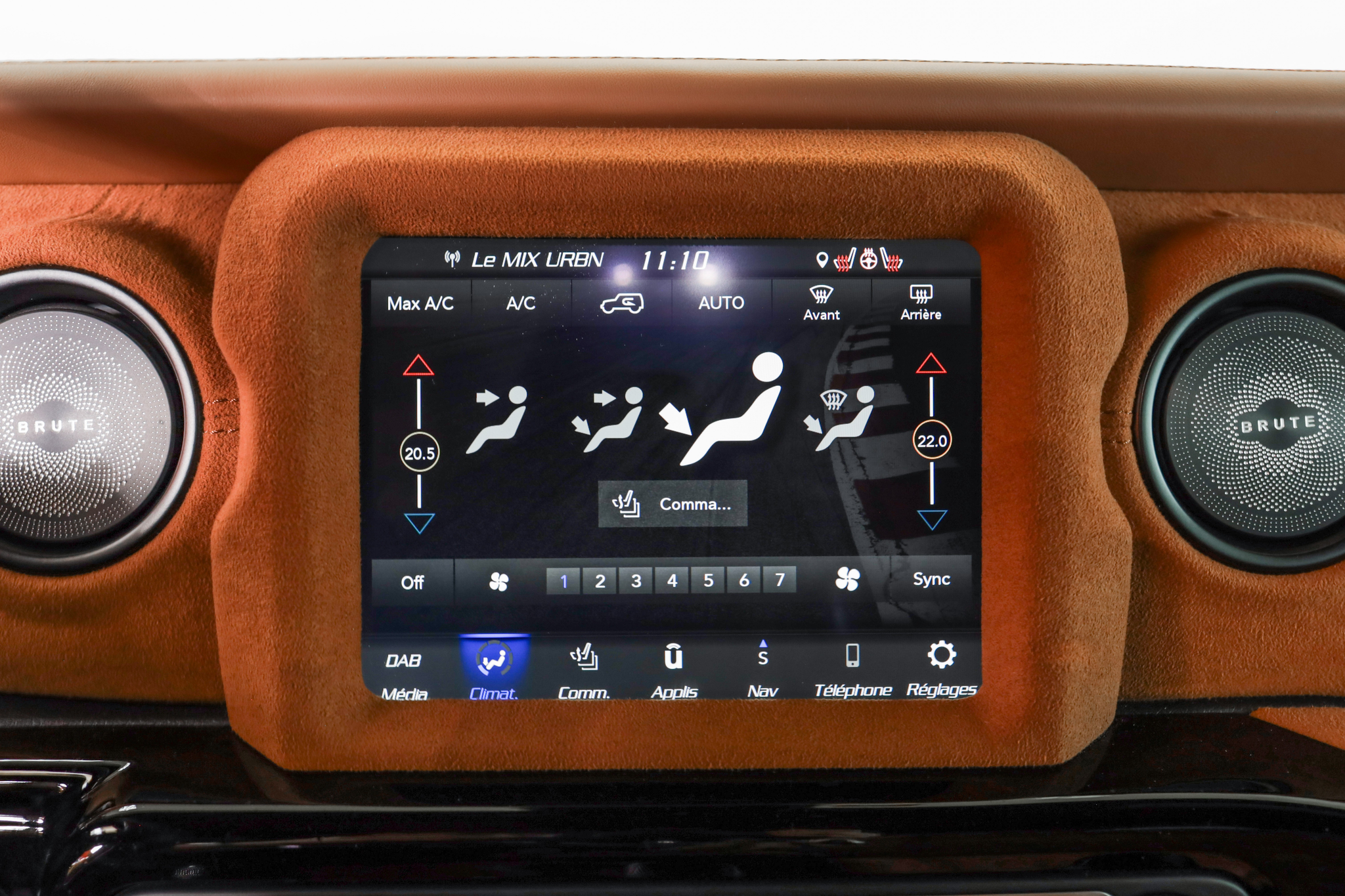 listing desktop thumbnail image 17