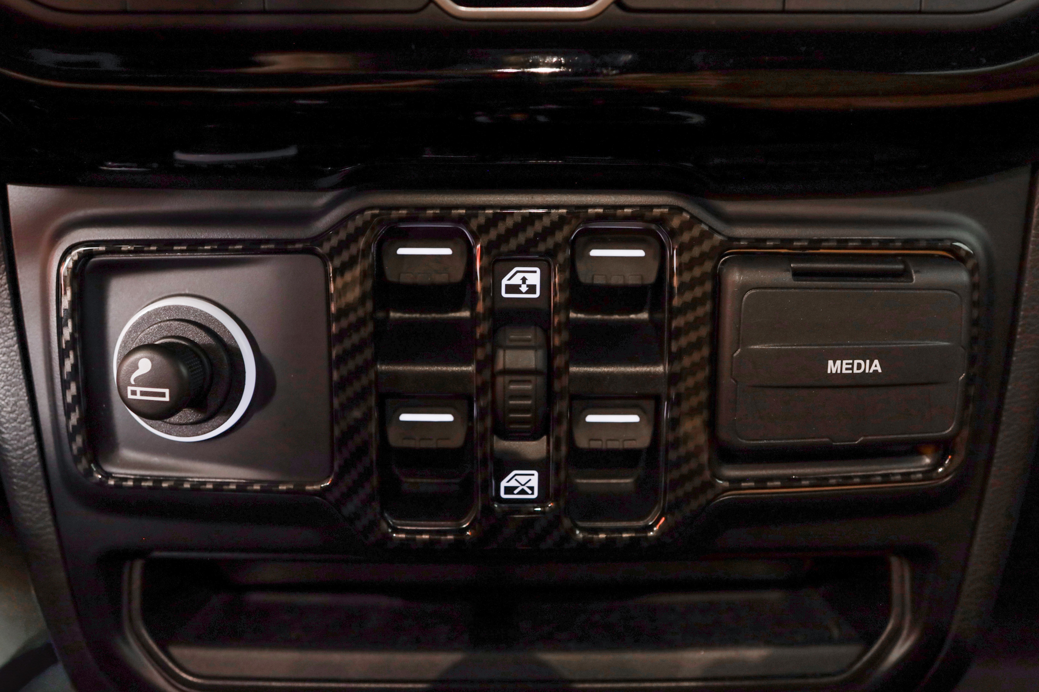 listing desktop thumbnail image 21