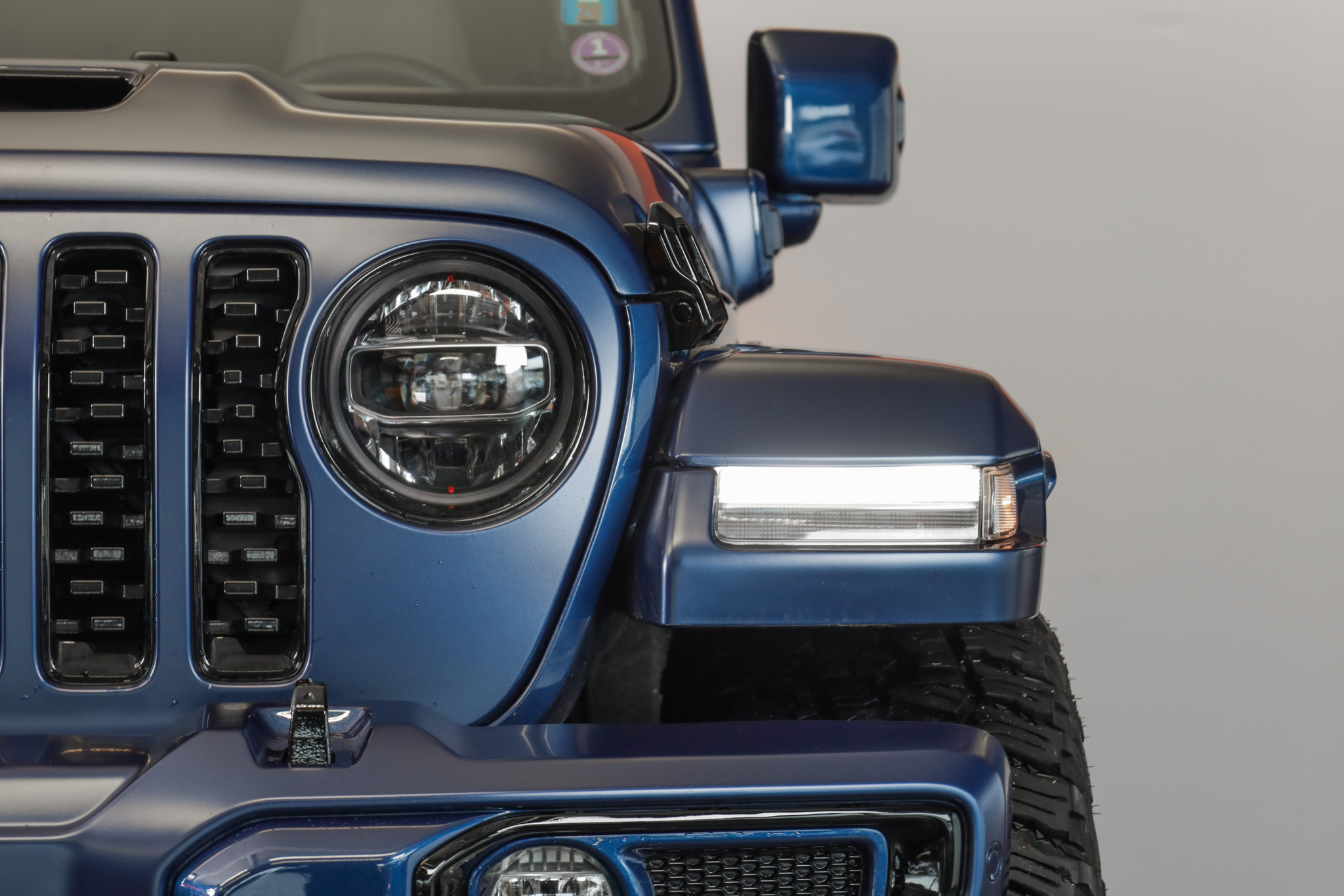 listing desktop thumbnail image 6