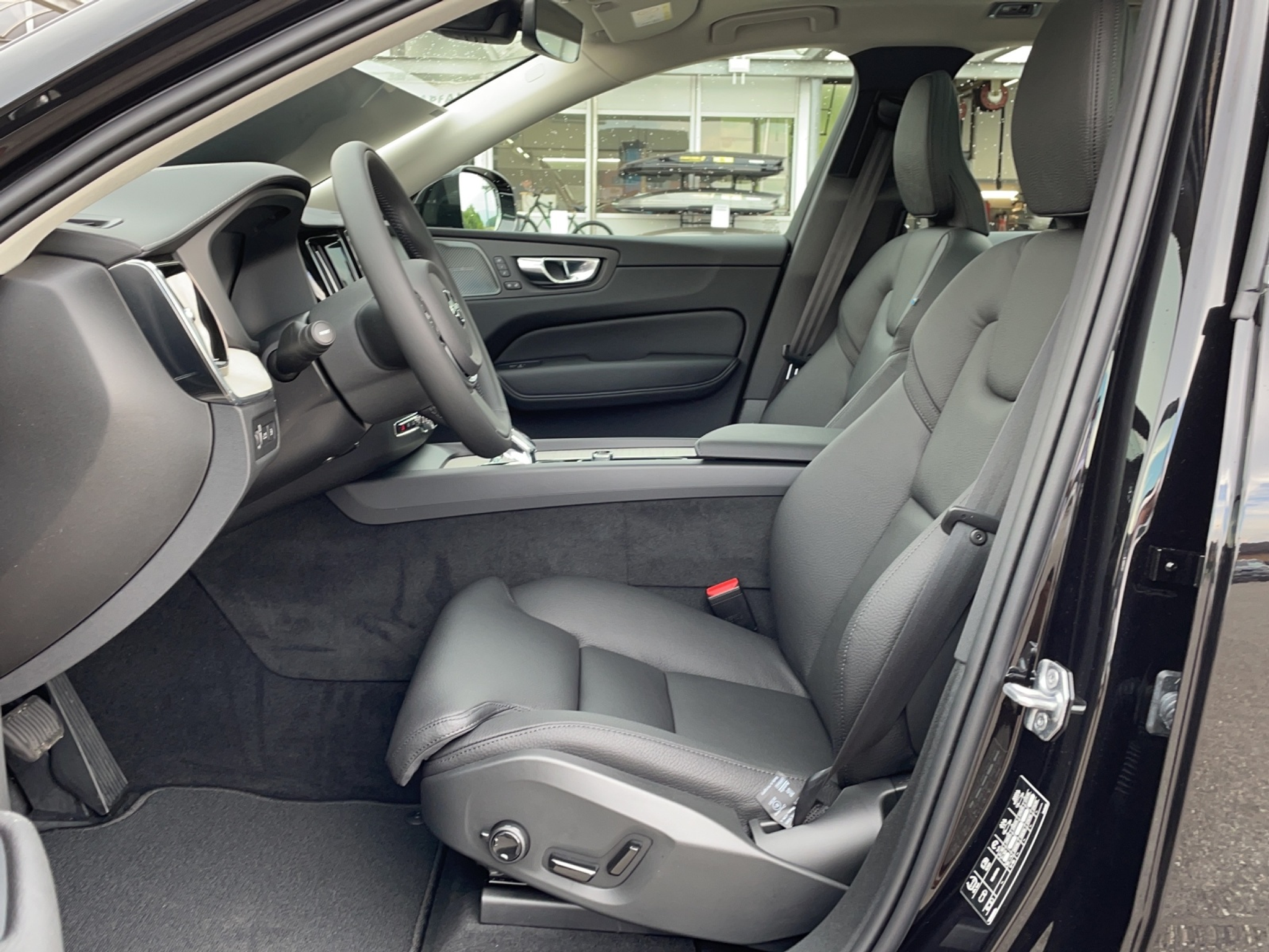 listing desktop thumbnail image 8