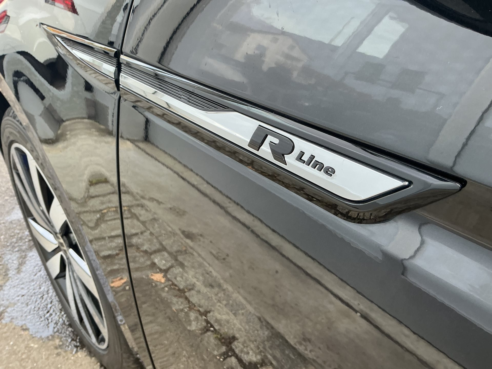 listing desktop thumbnail image 28