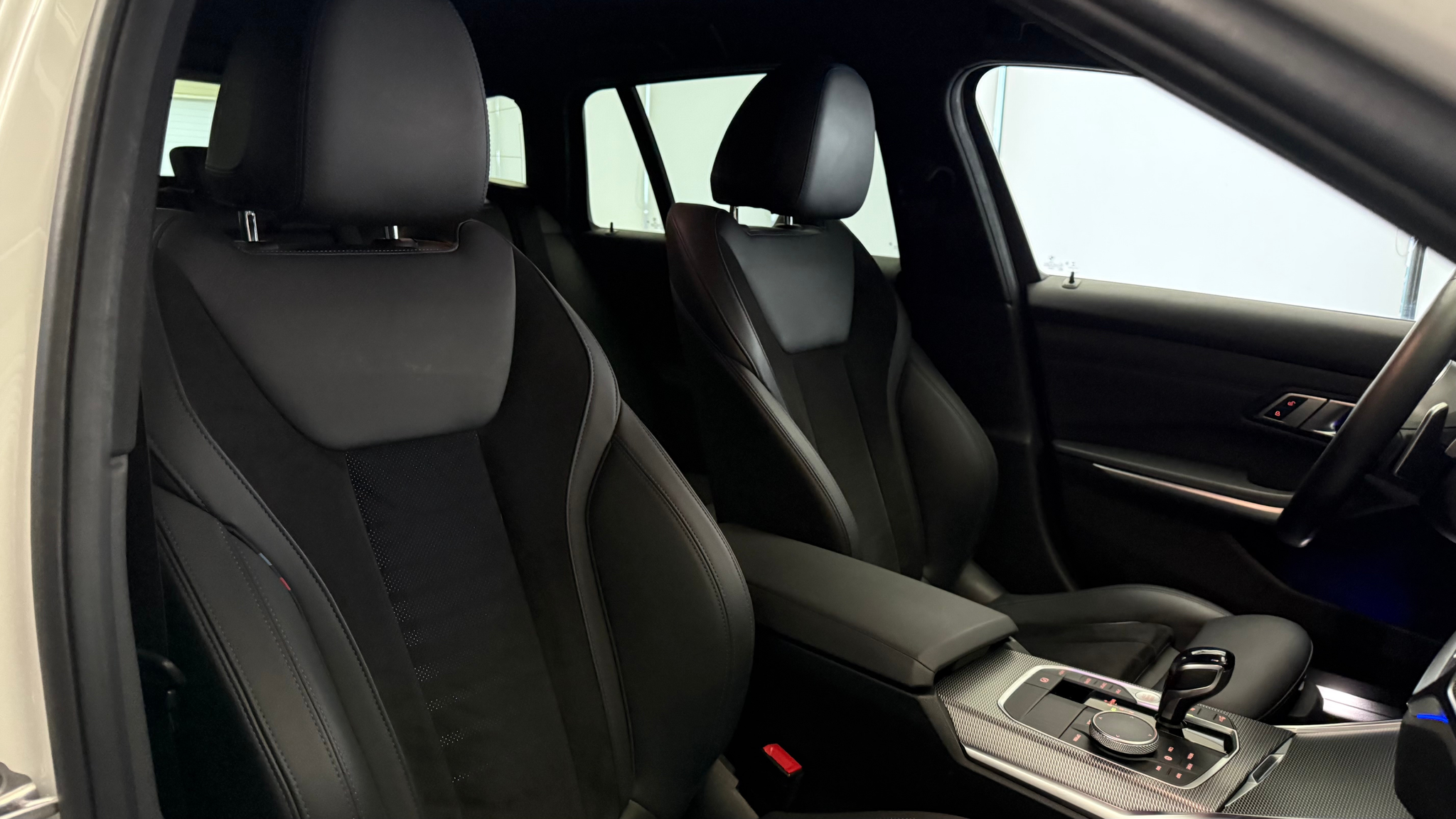 listing desktop thumbnail image 7