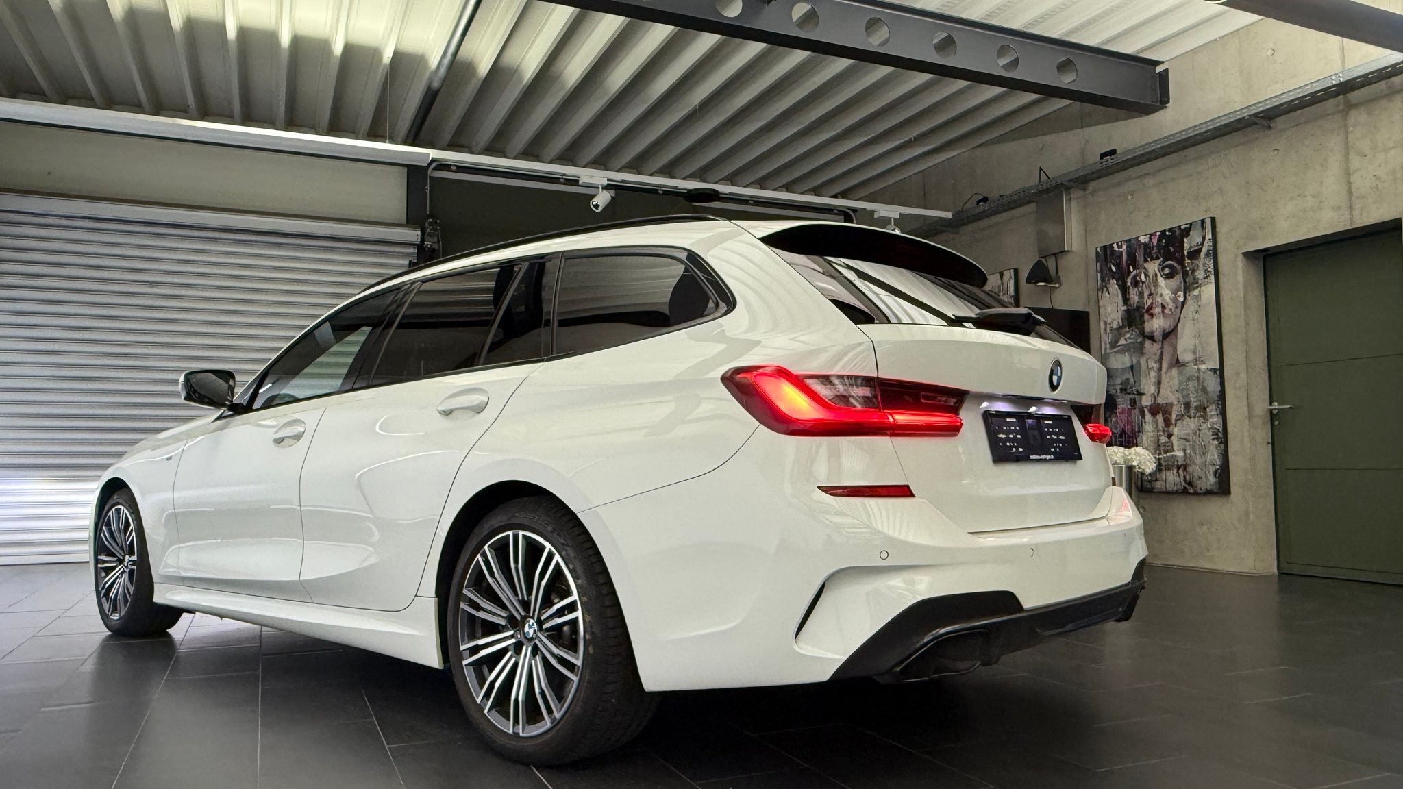 listing desktop thumbnail image 9