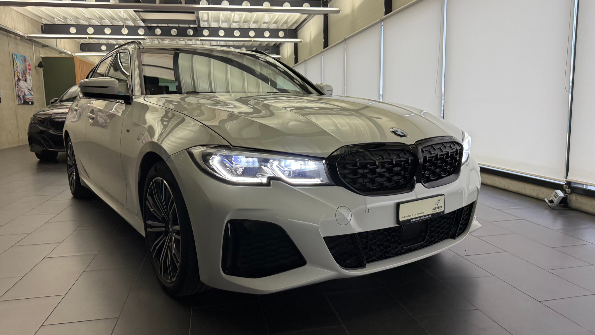 listing desktop thumbnail image 22