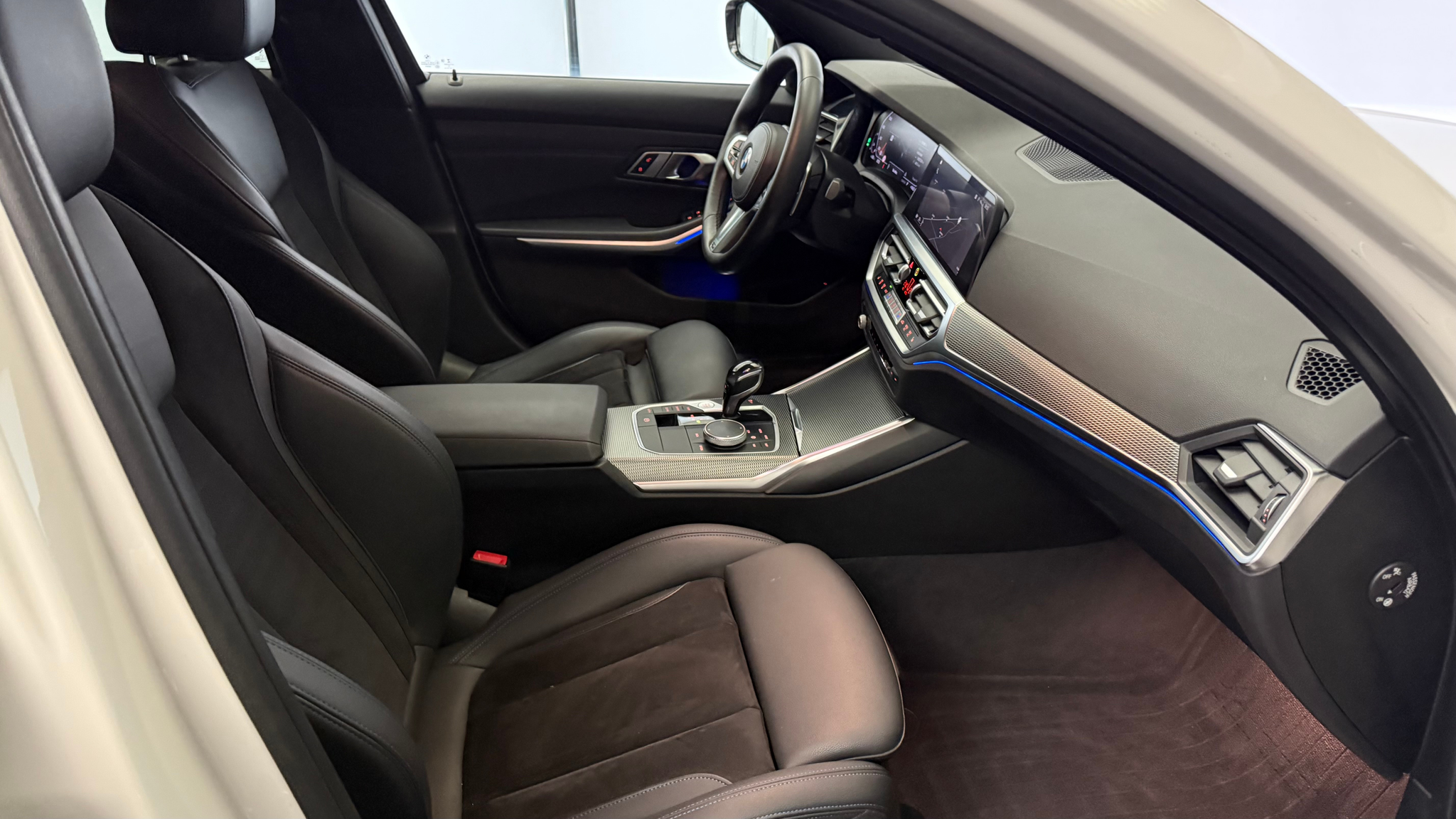 listing desktop thumbnail image 5