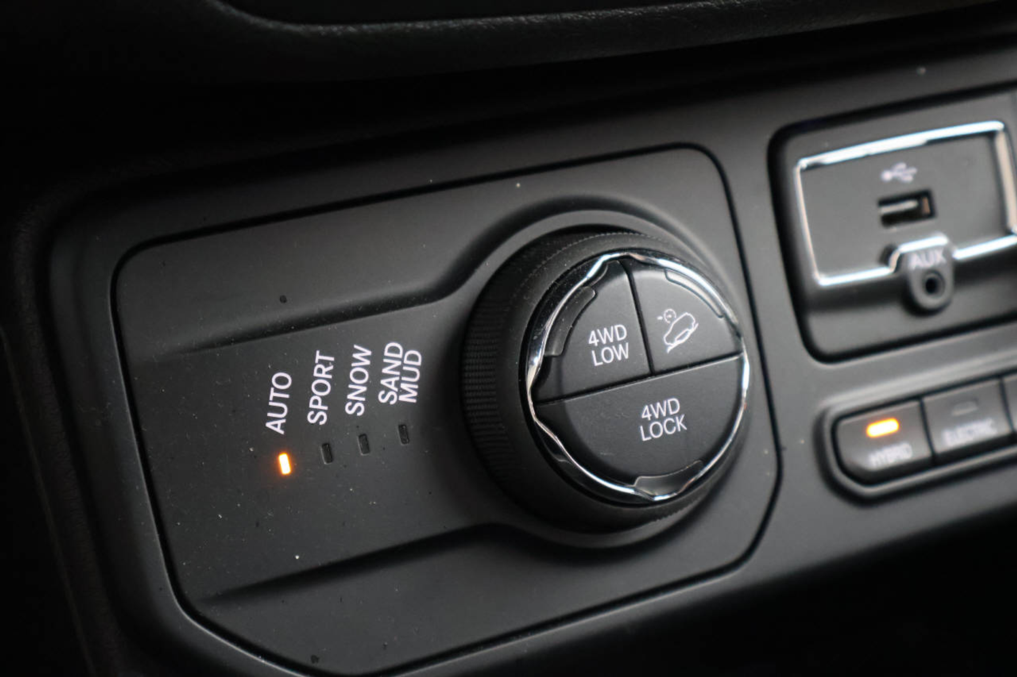 listing desktop thumbnail image 12