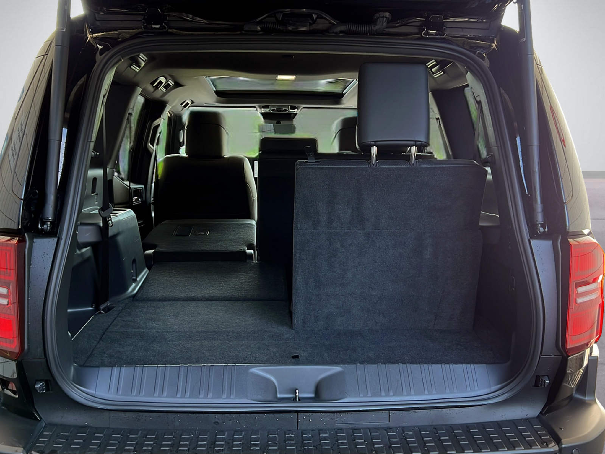 listing desktop thumbnail image 5