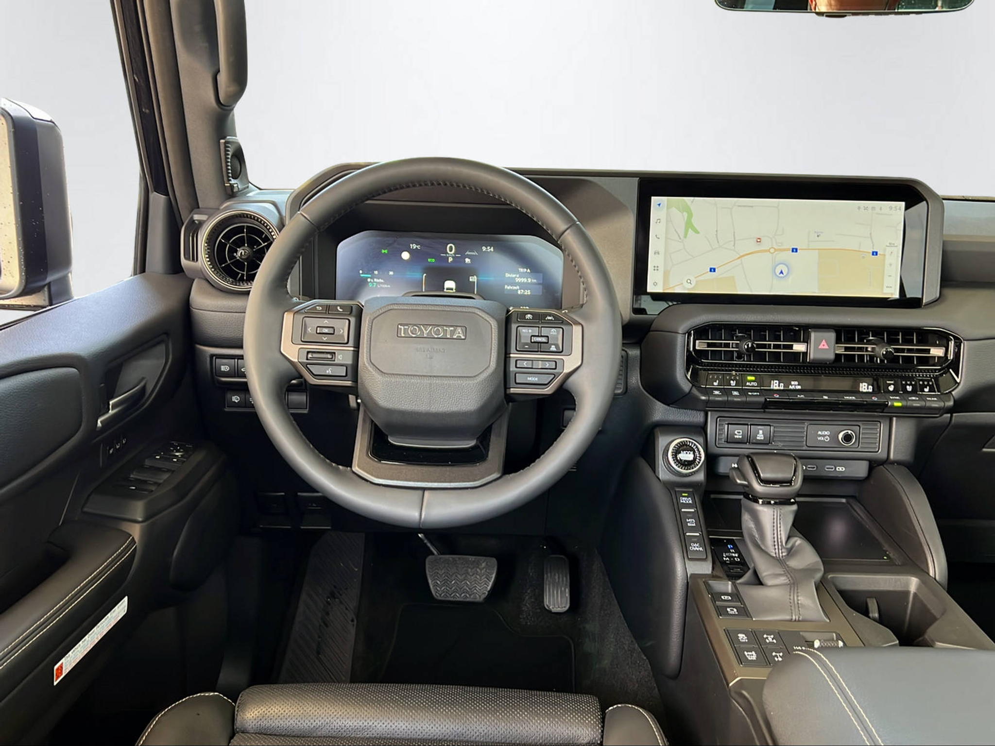 listing desktop thumbnail image 12