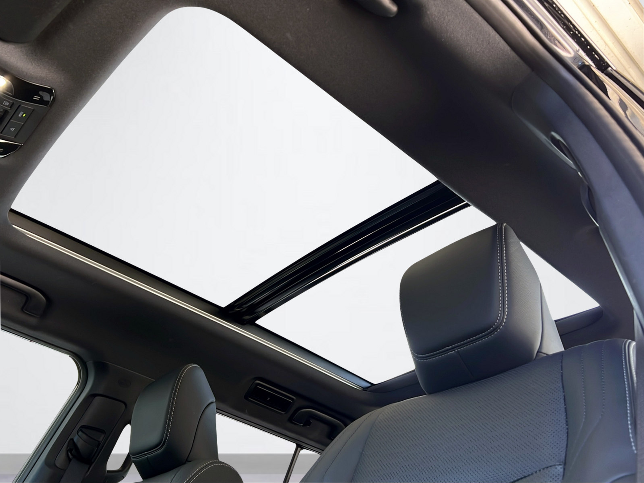 listing desktop thumbnail image 15