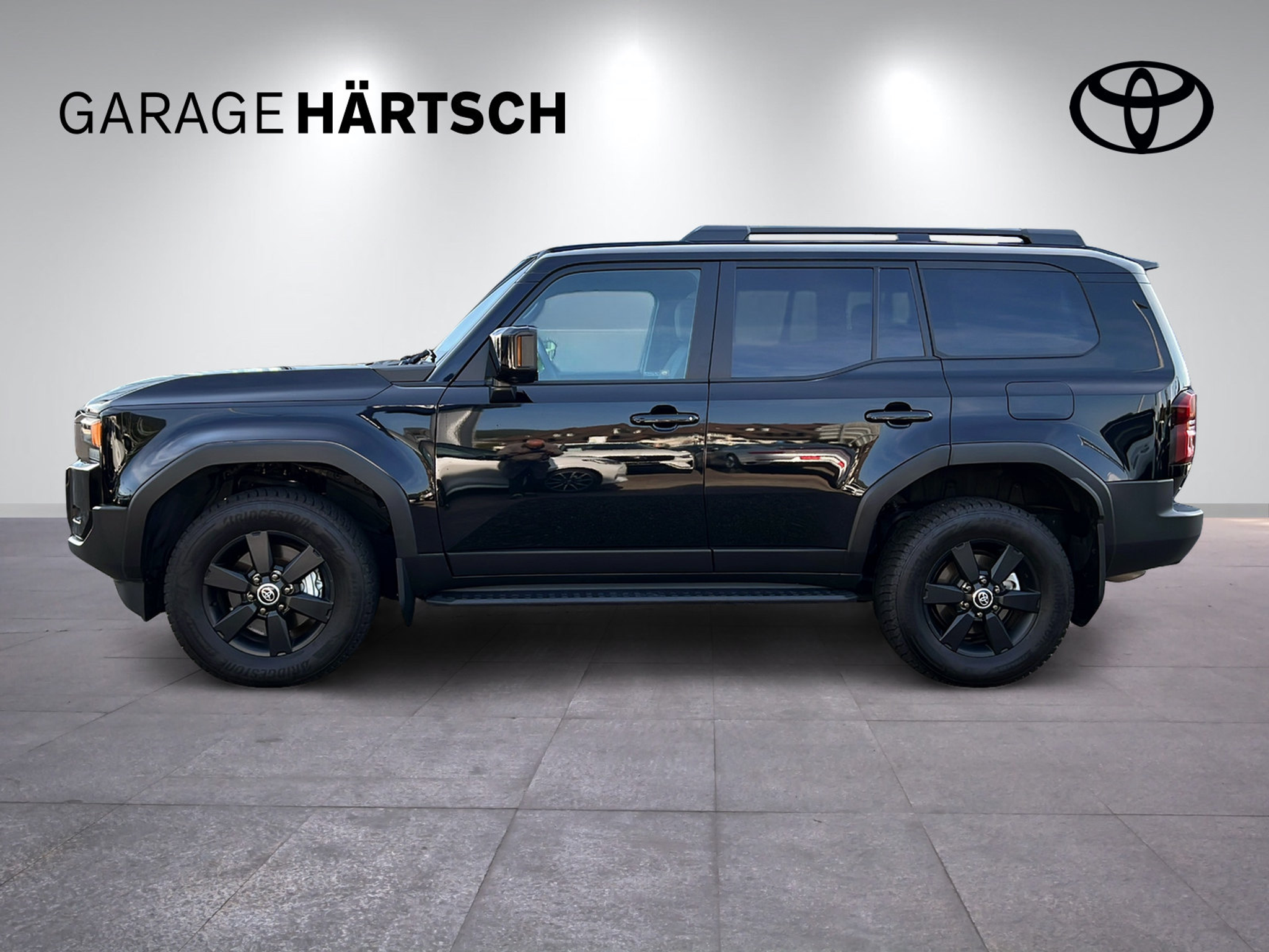 listing desktop thumbnail image 1