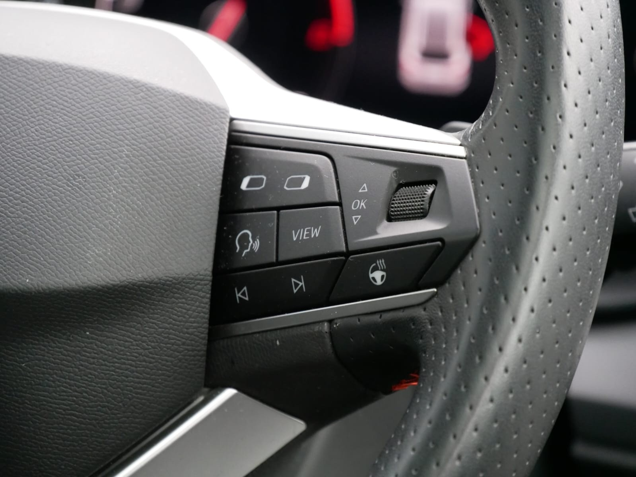 listing desktop thumbnail image 17