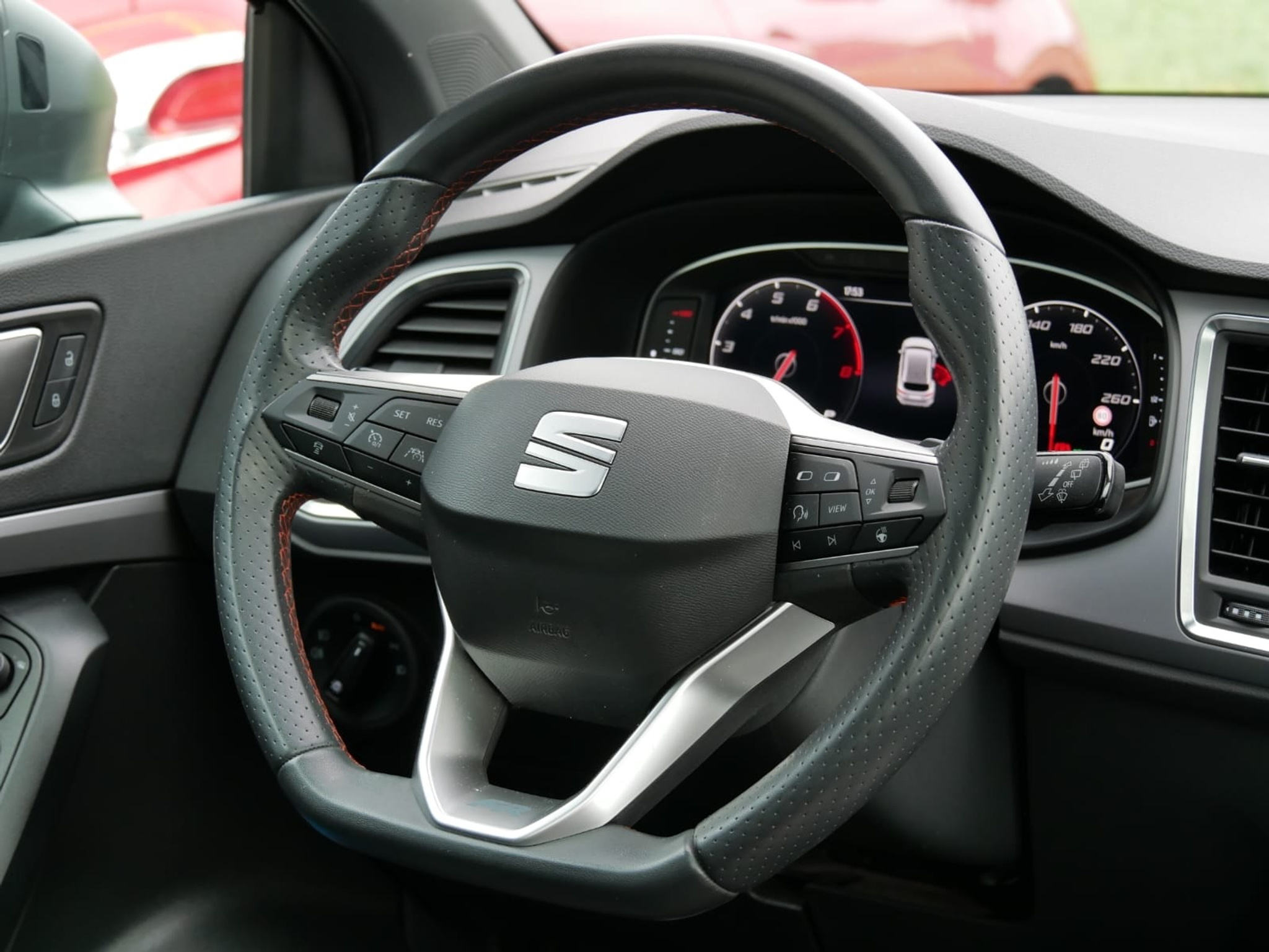 listing desktop thumbnail image 13