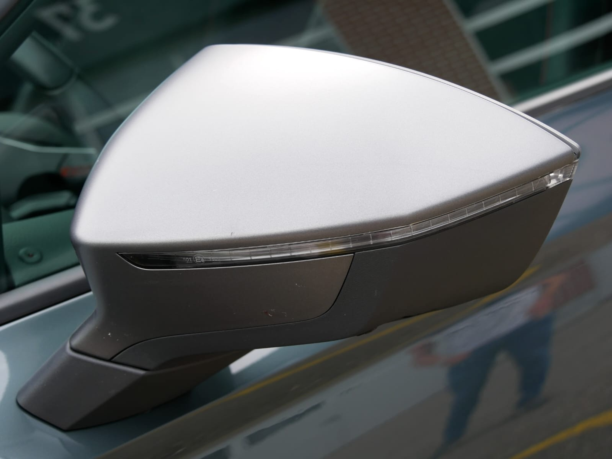 listing desktop thumbnail image 25