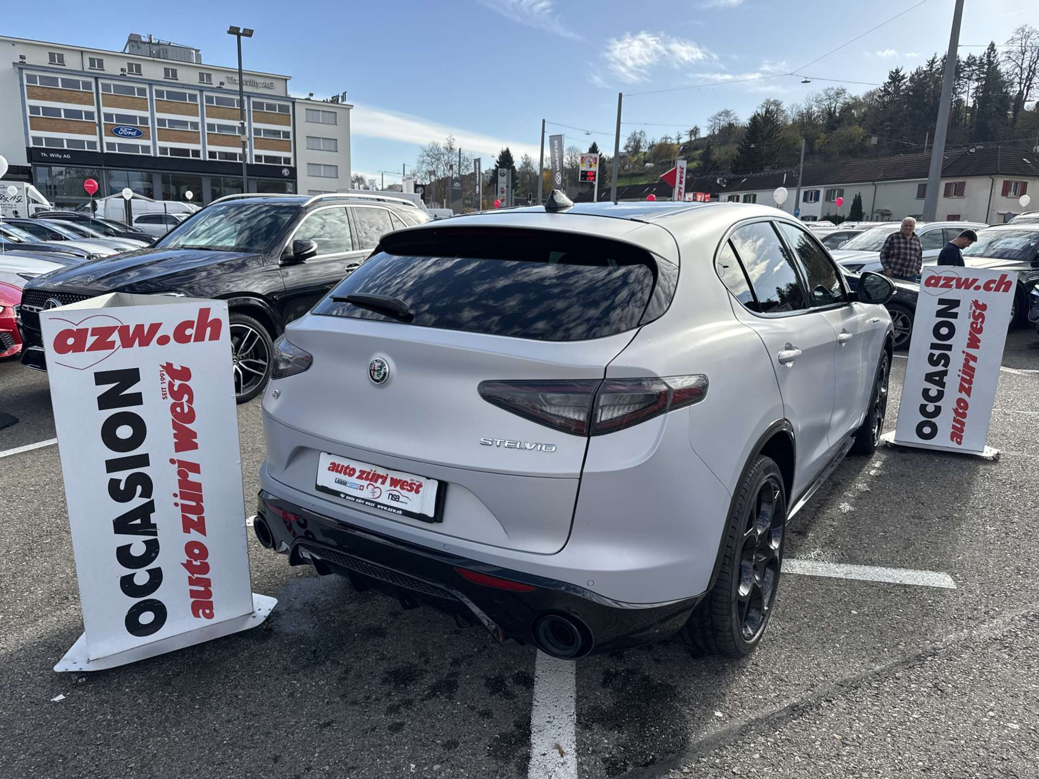 listing desktop thumbnail image 2