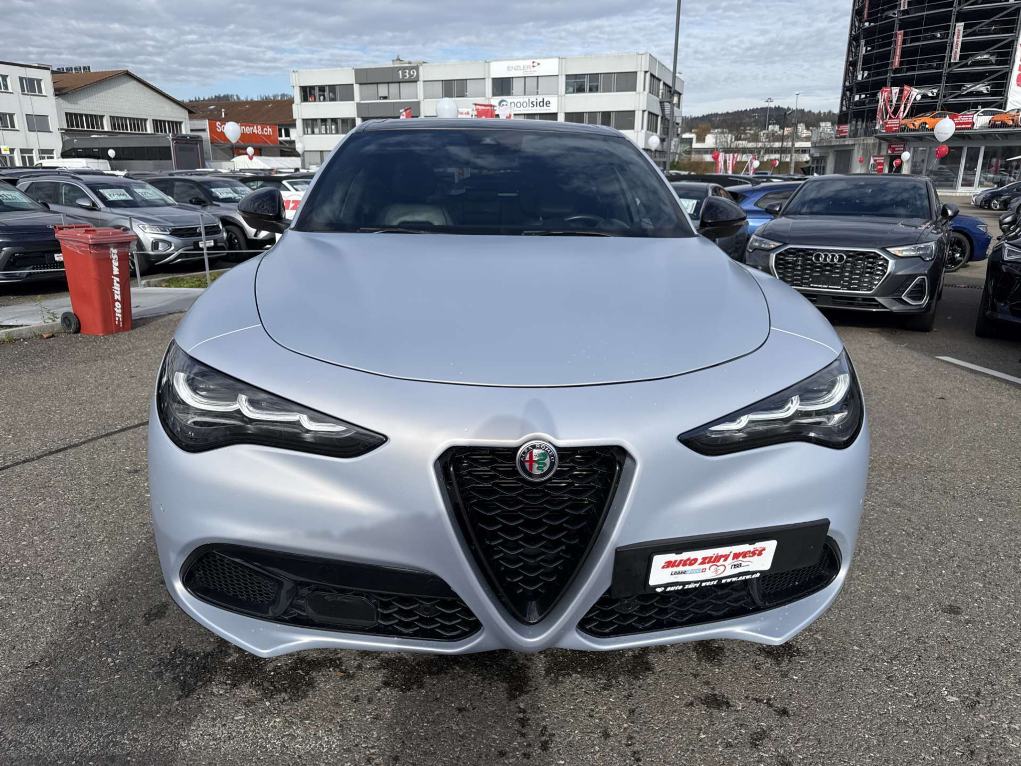 listing desktop thumbnail image 13