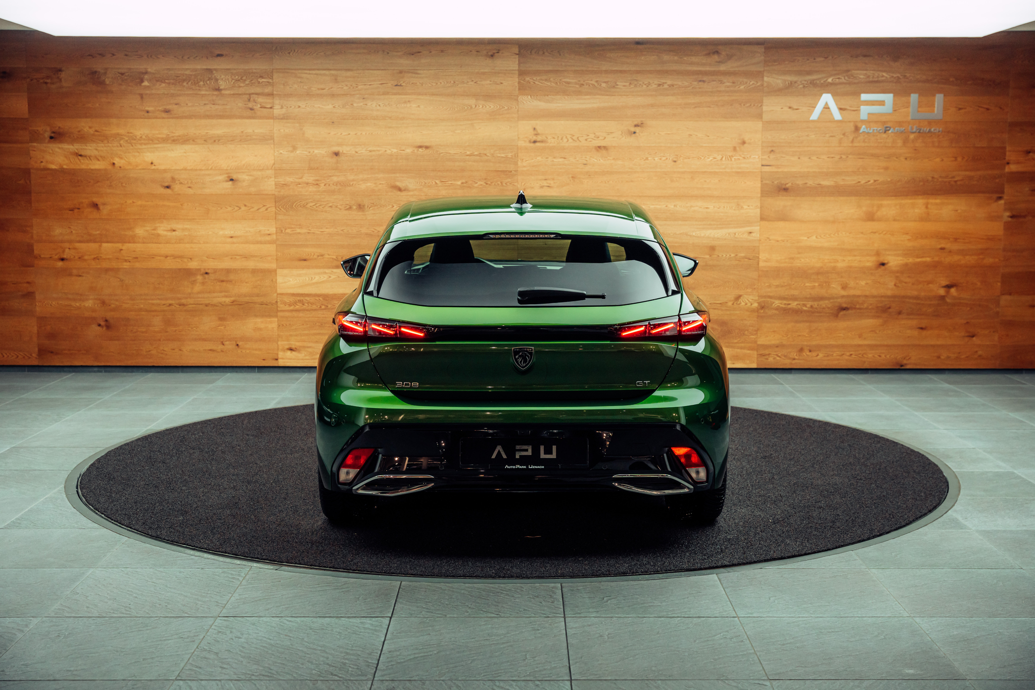 listing desktop thumbnail image 18