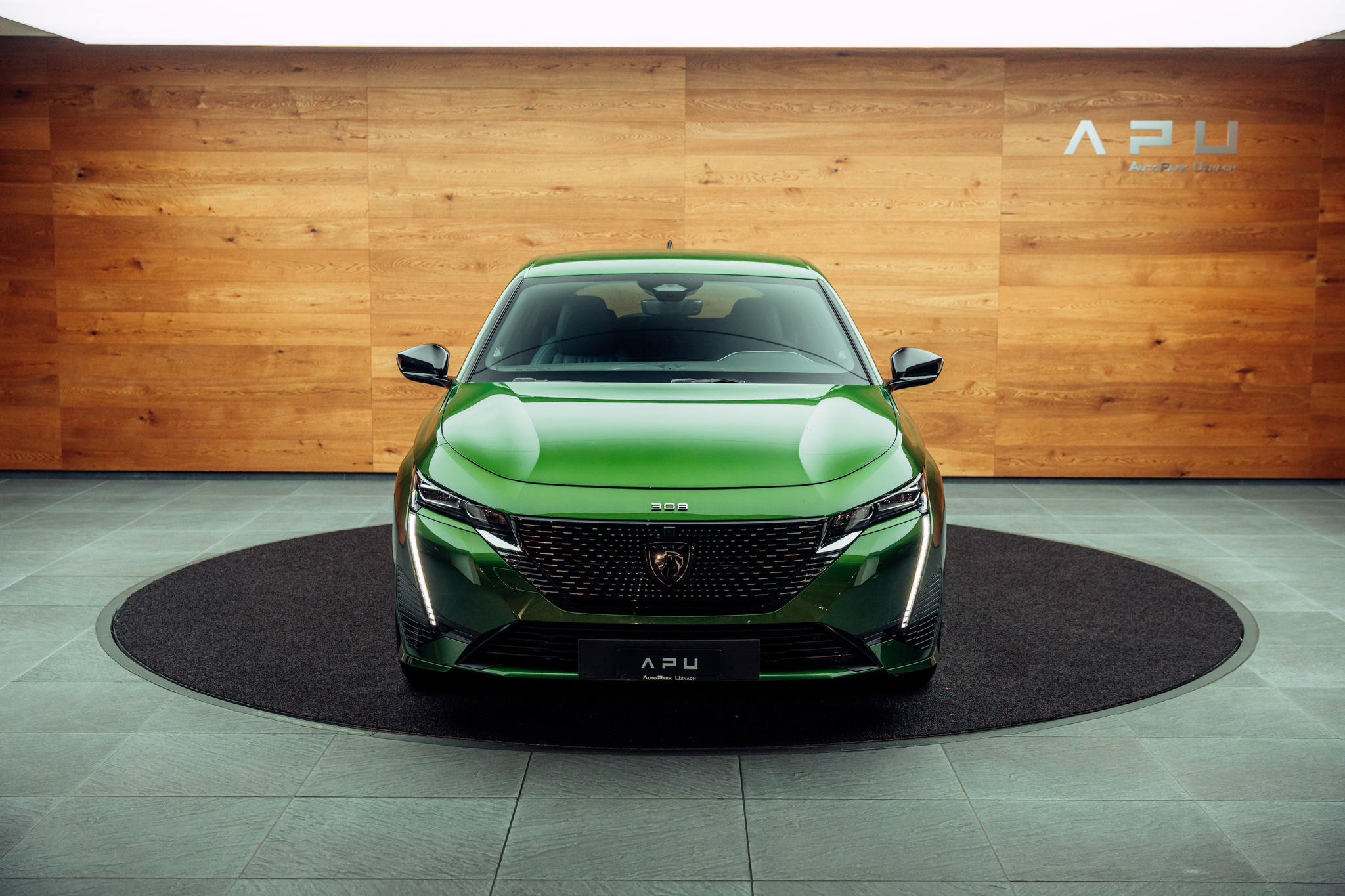 listing desktop thumbnail image 19