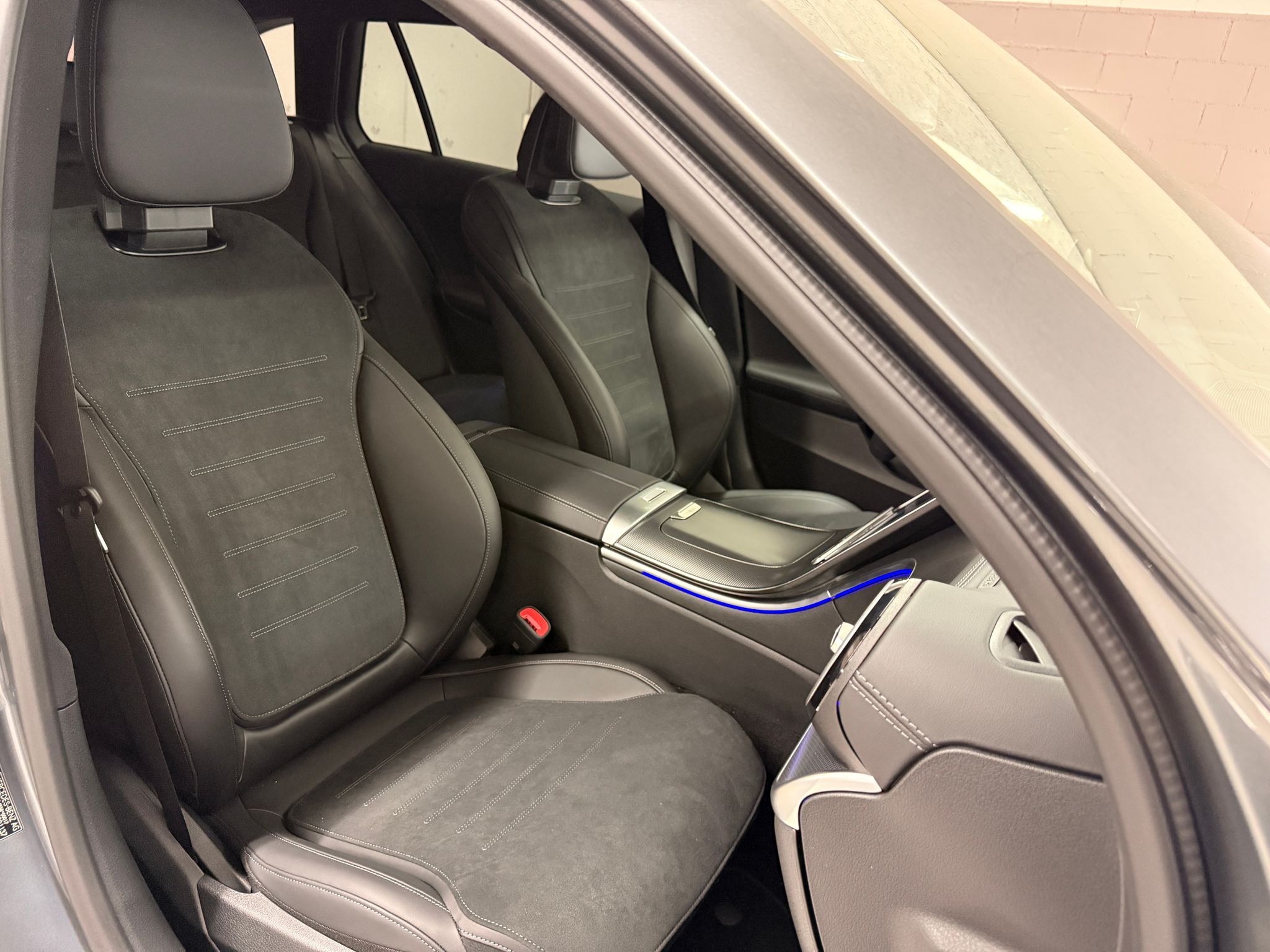 listing desktop thumbnail image 9