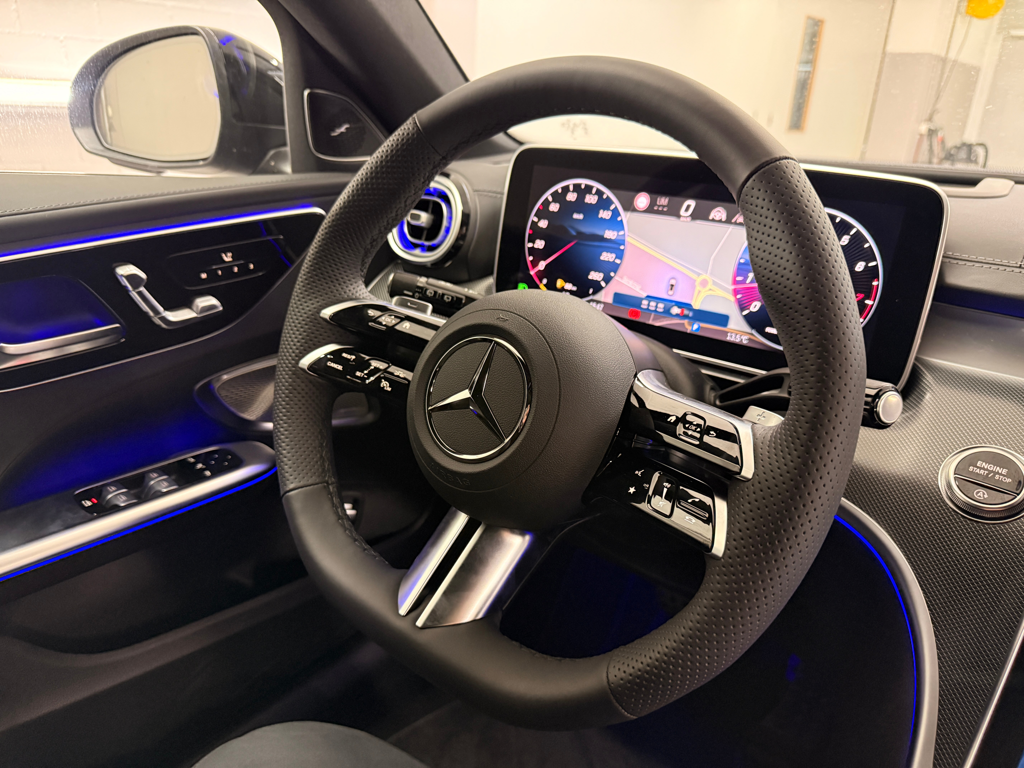 listing desktop thumbnail image 15