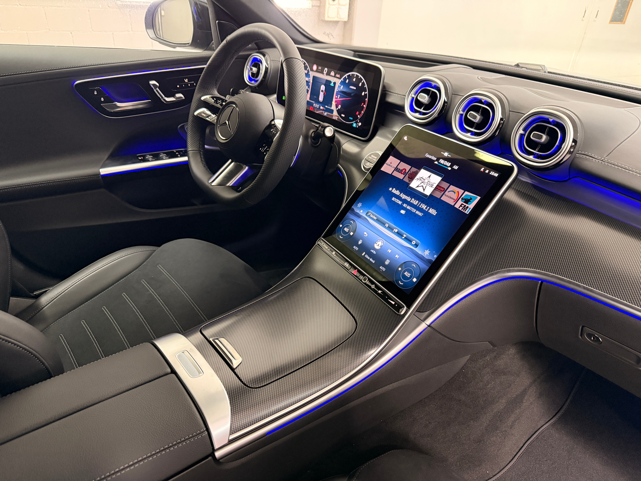 listing desktop thumbnail image 11