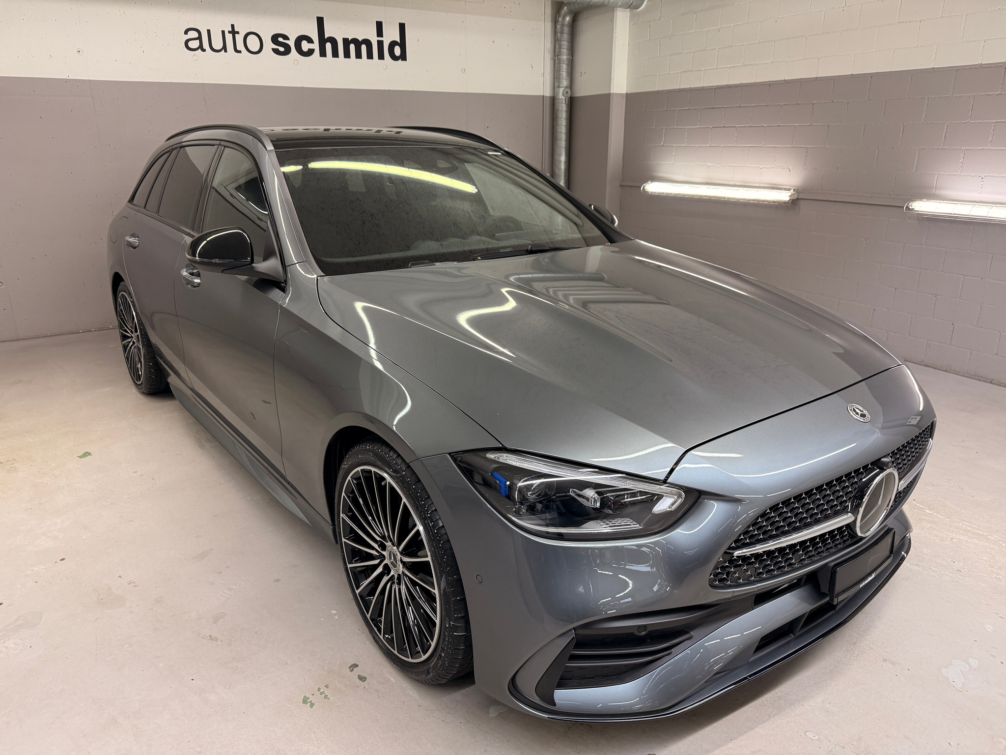 listing desktop thumbnail image 1