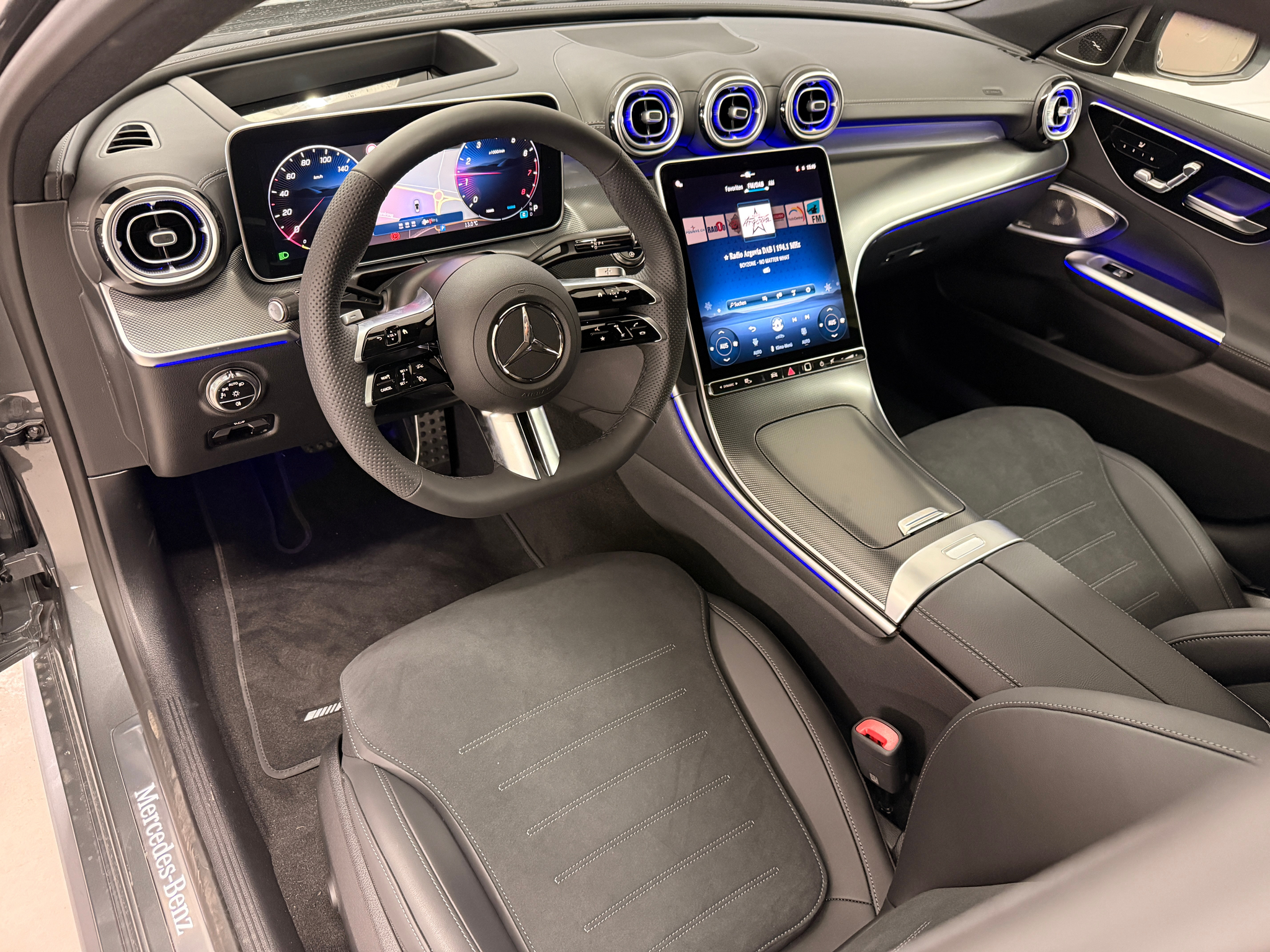 listing desktop thumbnail image 6