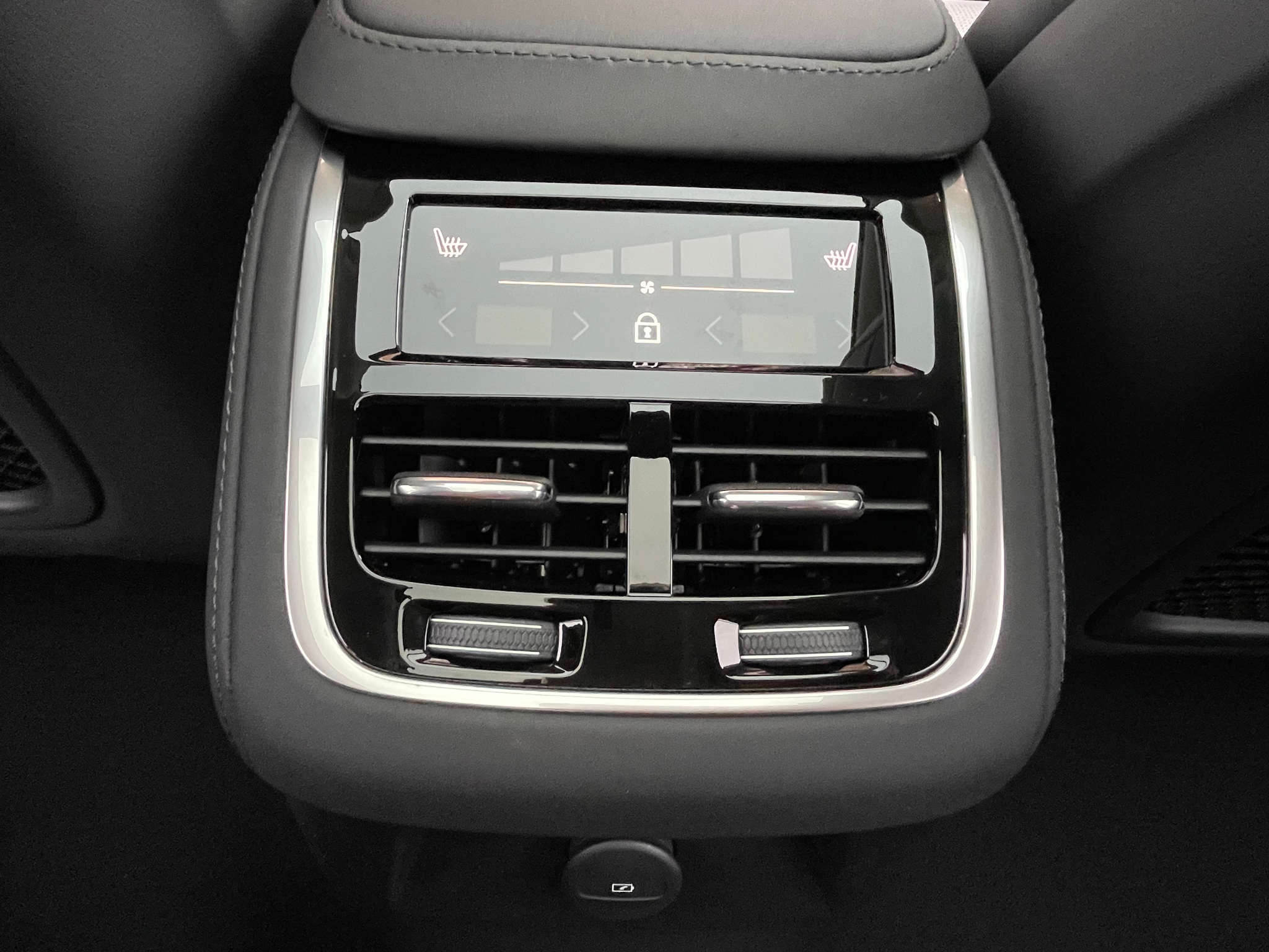 listing desktop thumbnail image 11