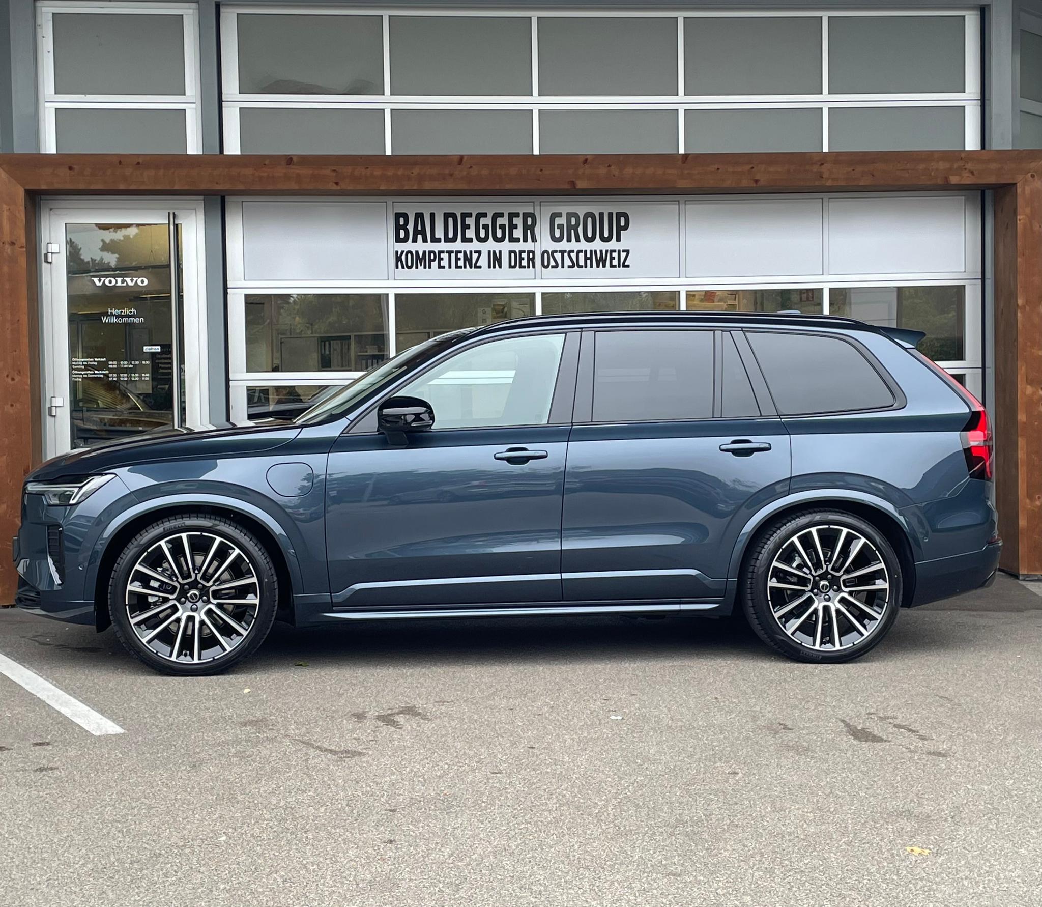 listing desktop thumbnail image 8