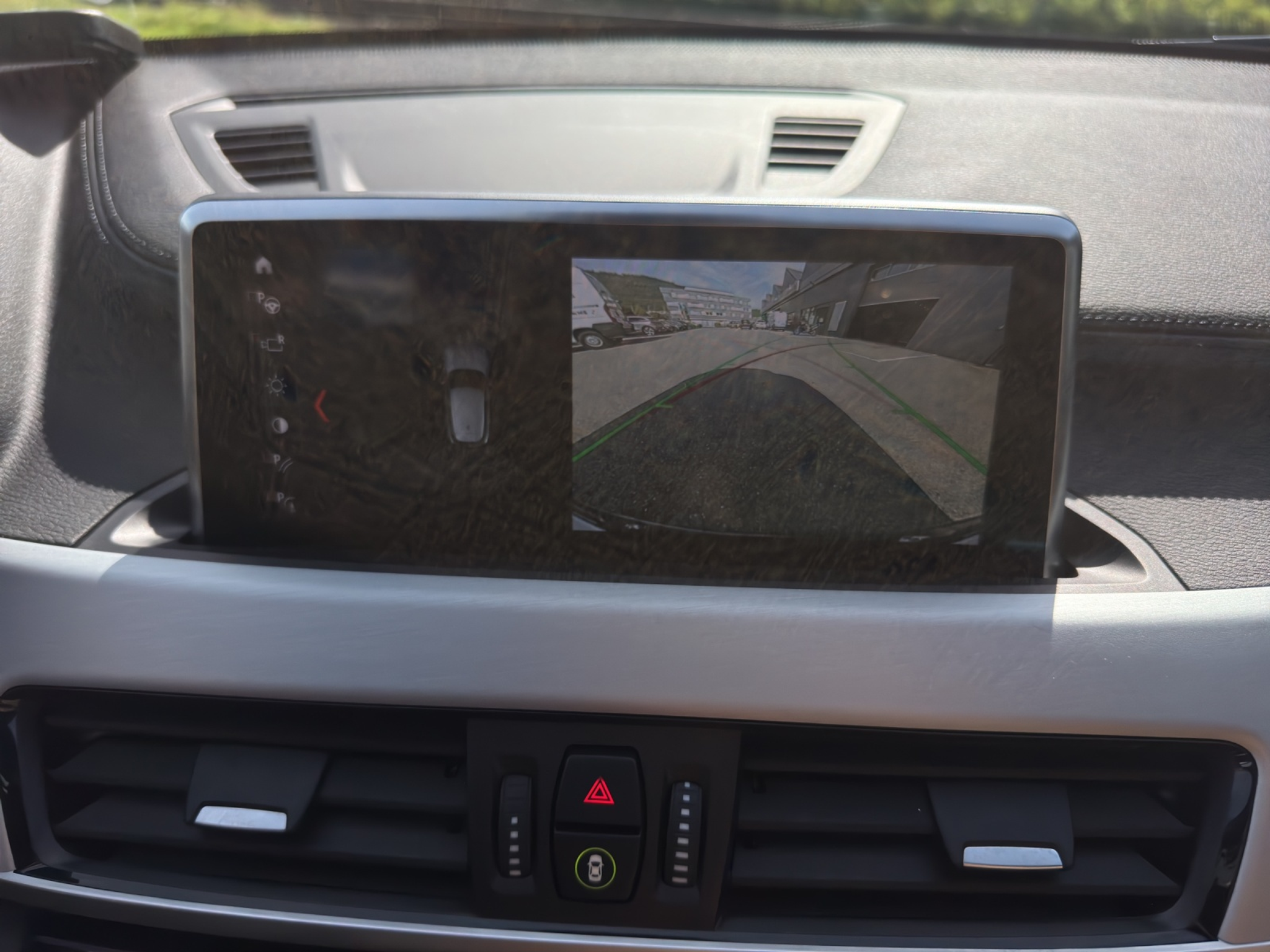 listing desktop thumbnail image 18