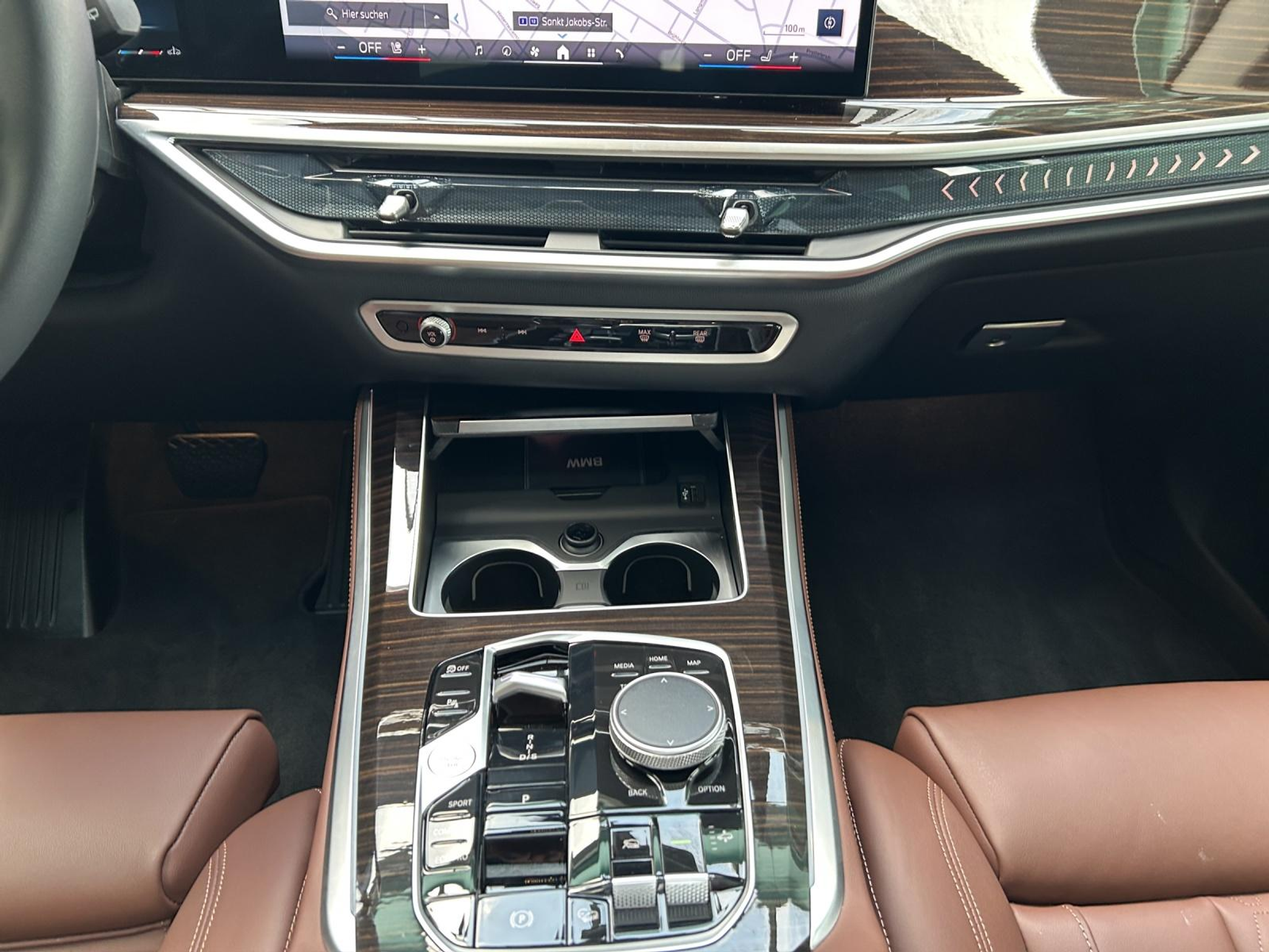 listing desktop thumbnail image 7