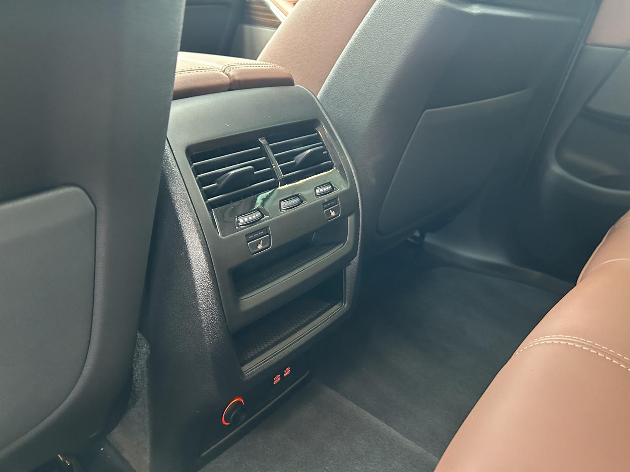 listing desktop thumbnail image 15