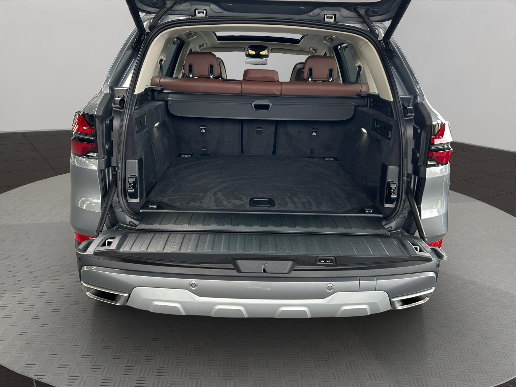 listing desktop thumbnail image 19