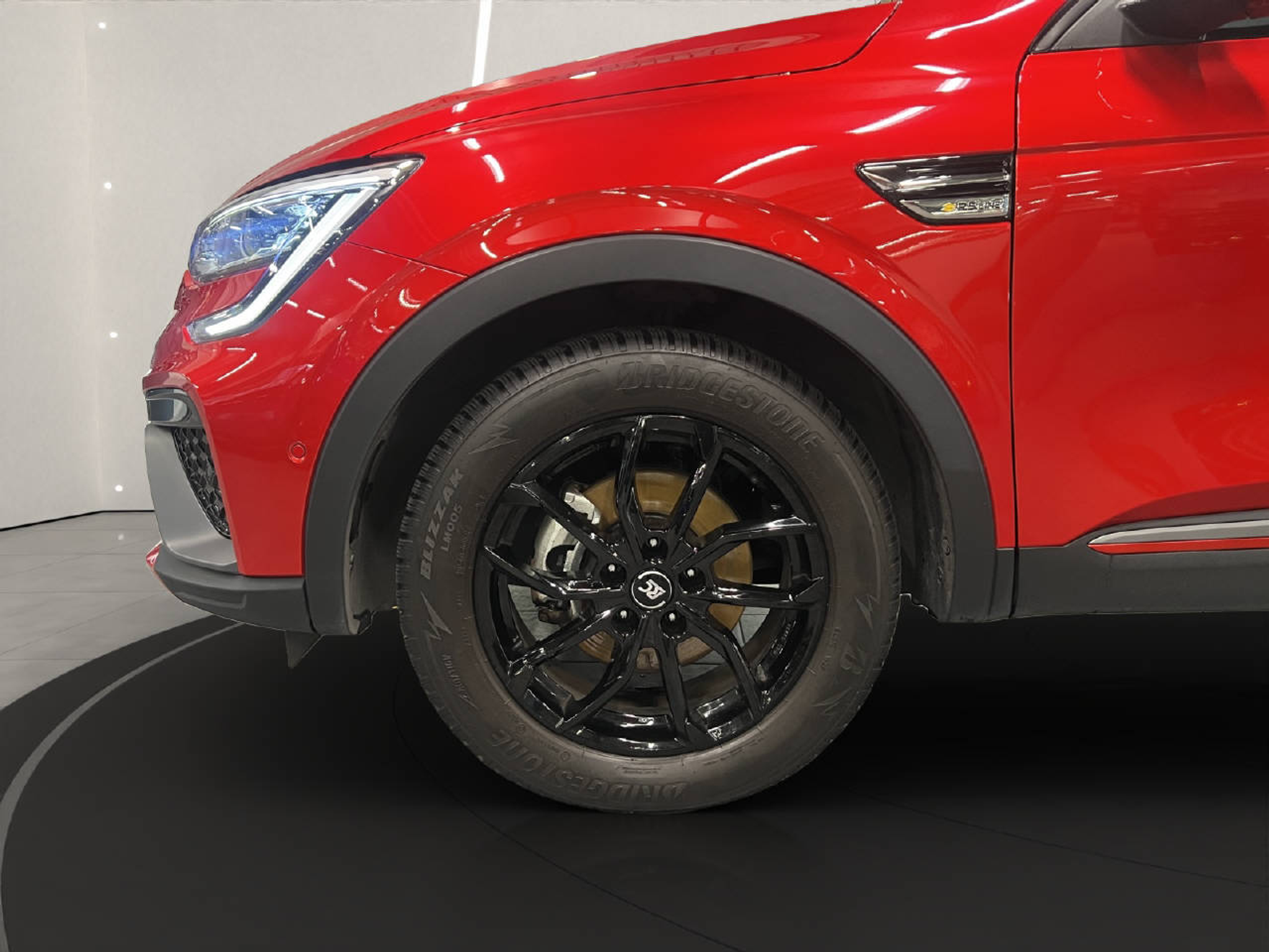 listing desktop thumbnail image 3