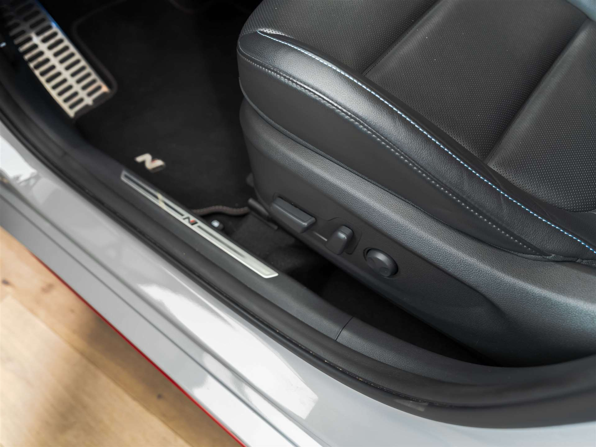 listing desktop thumbnail image 27