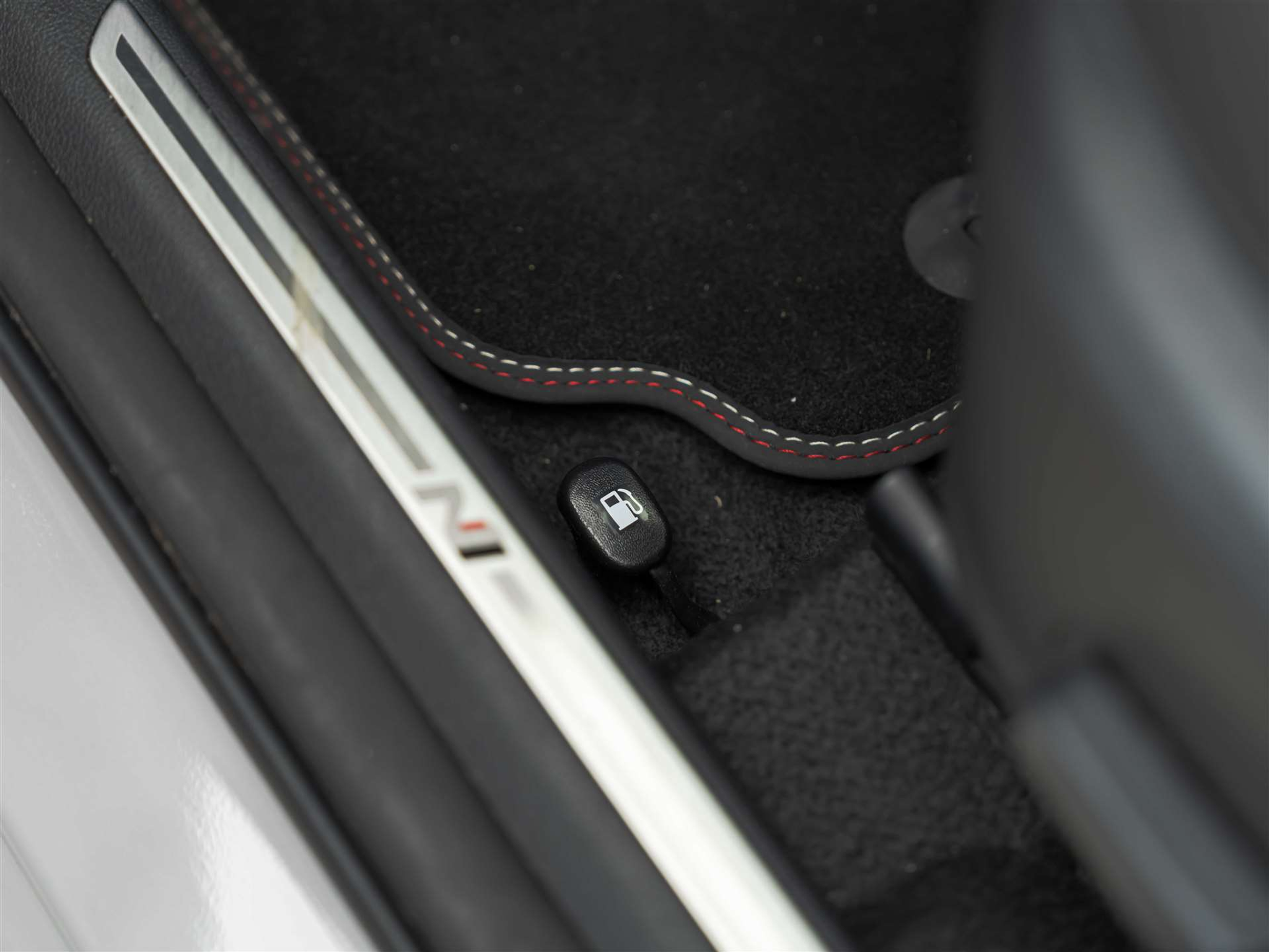 listing desktop thumbnail image 28