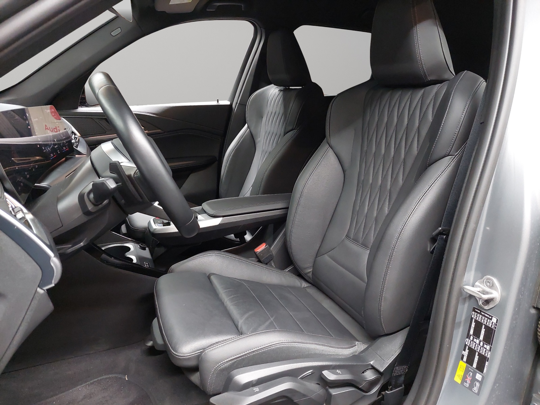 listing desktop thumbnail image 5