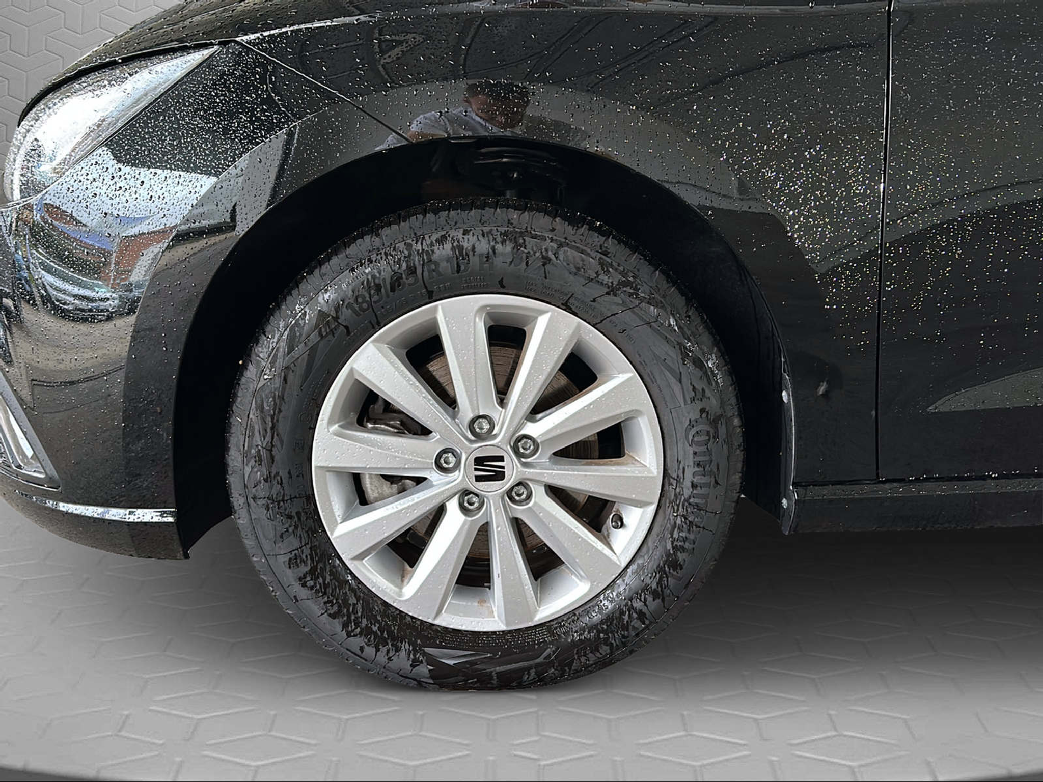 listing desktop thumbnail image 5