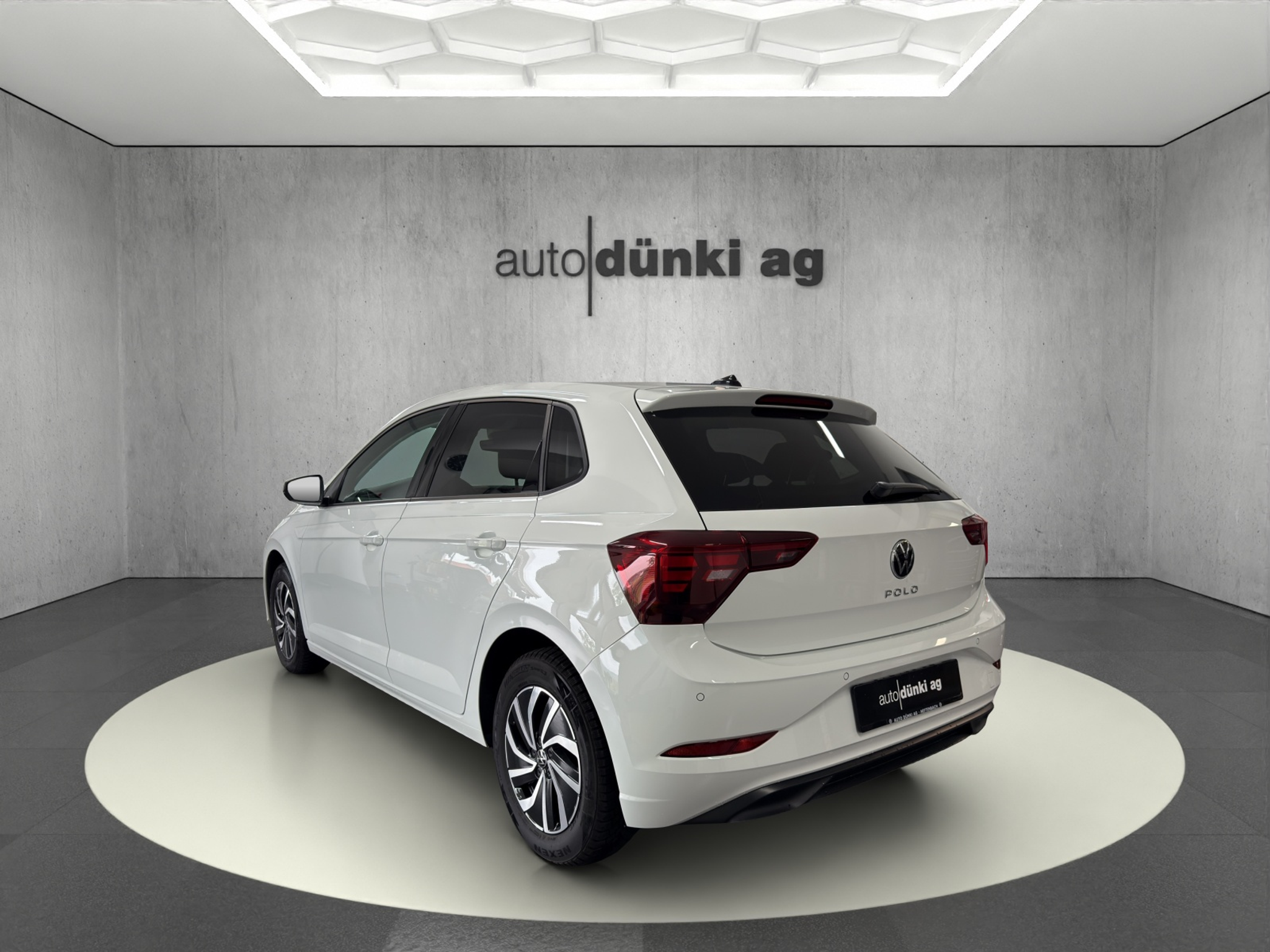 listing desktop thumbnail image 2