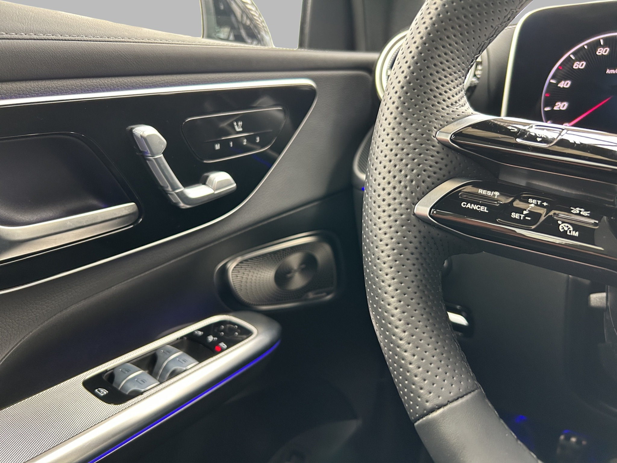 listing desktop thumbnail image 15