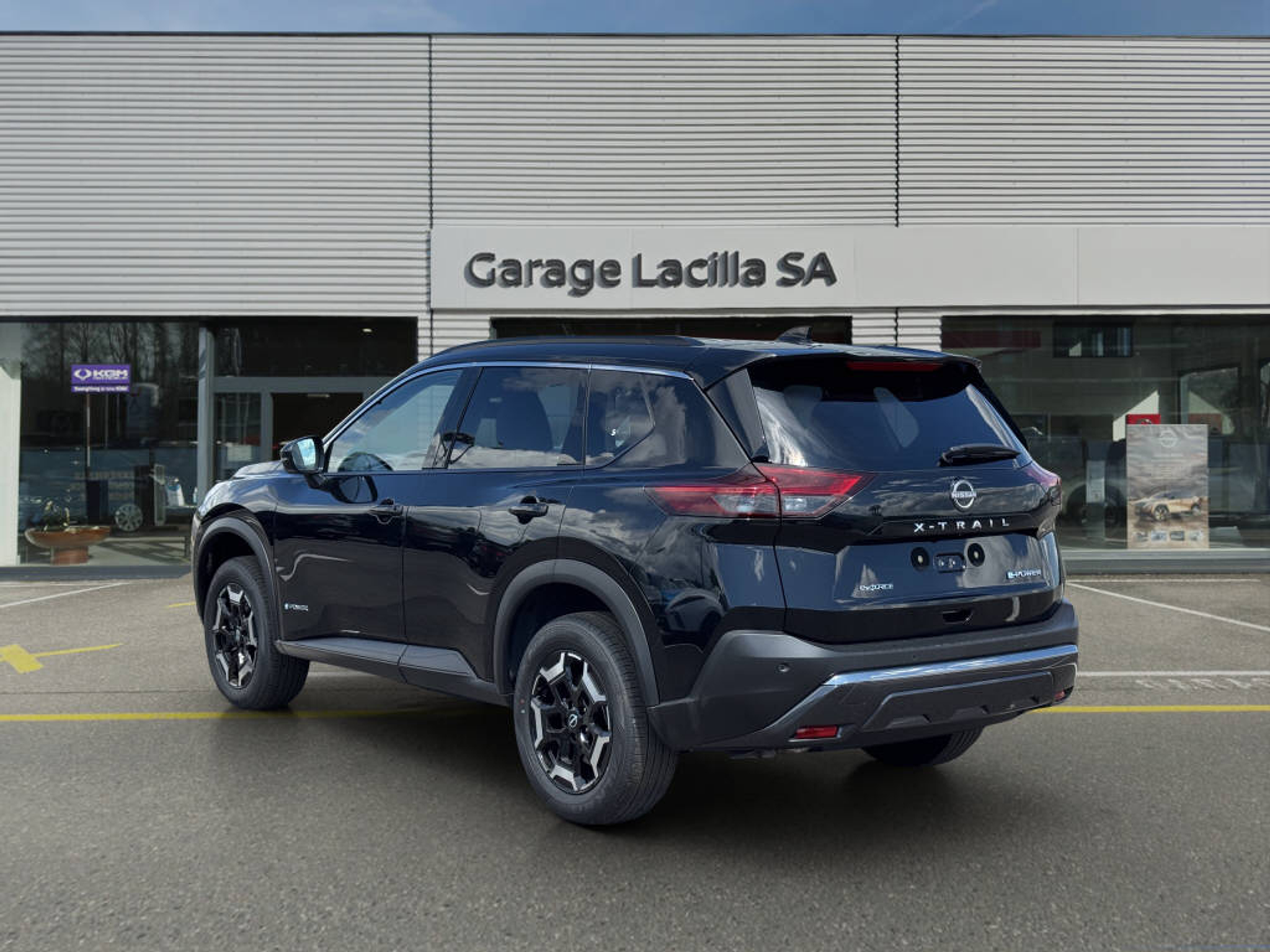 listing desktop thumbnail image 4