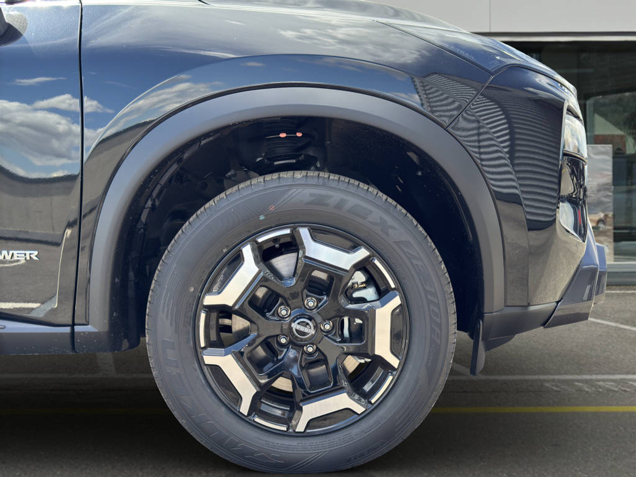 listing desktop thumbnail image 14